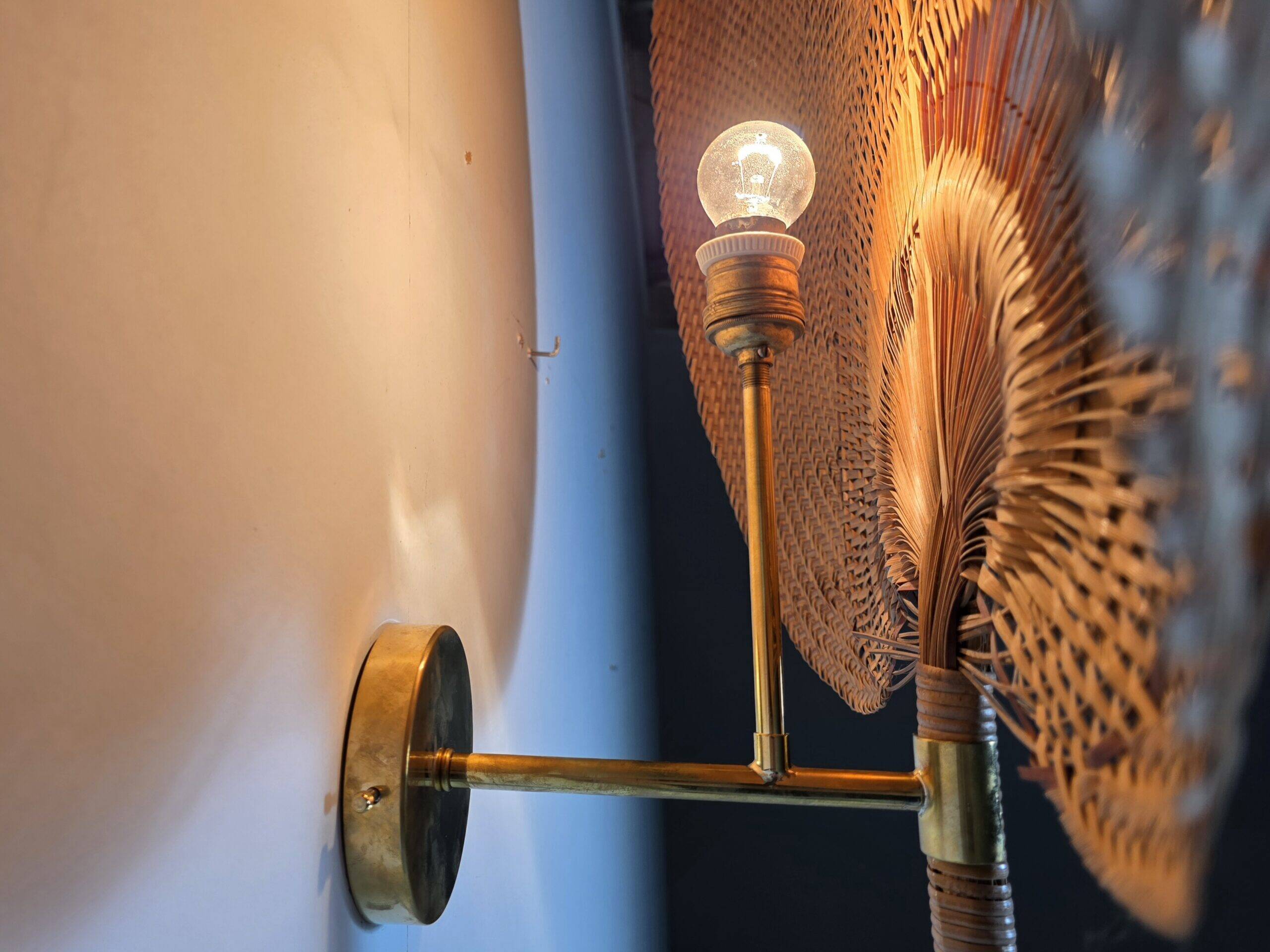 Large Vivai del Sud leaf-shaped wall sconce, Italy, circa 1970