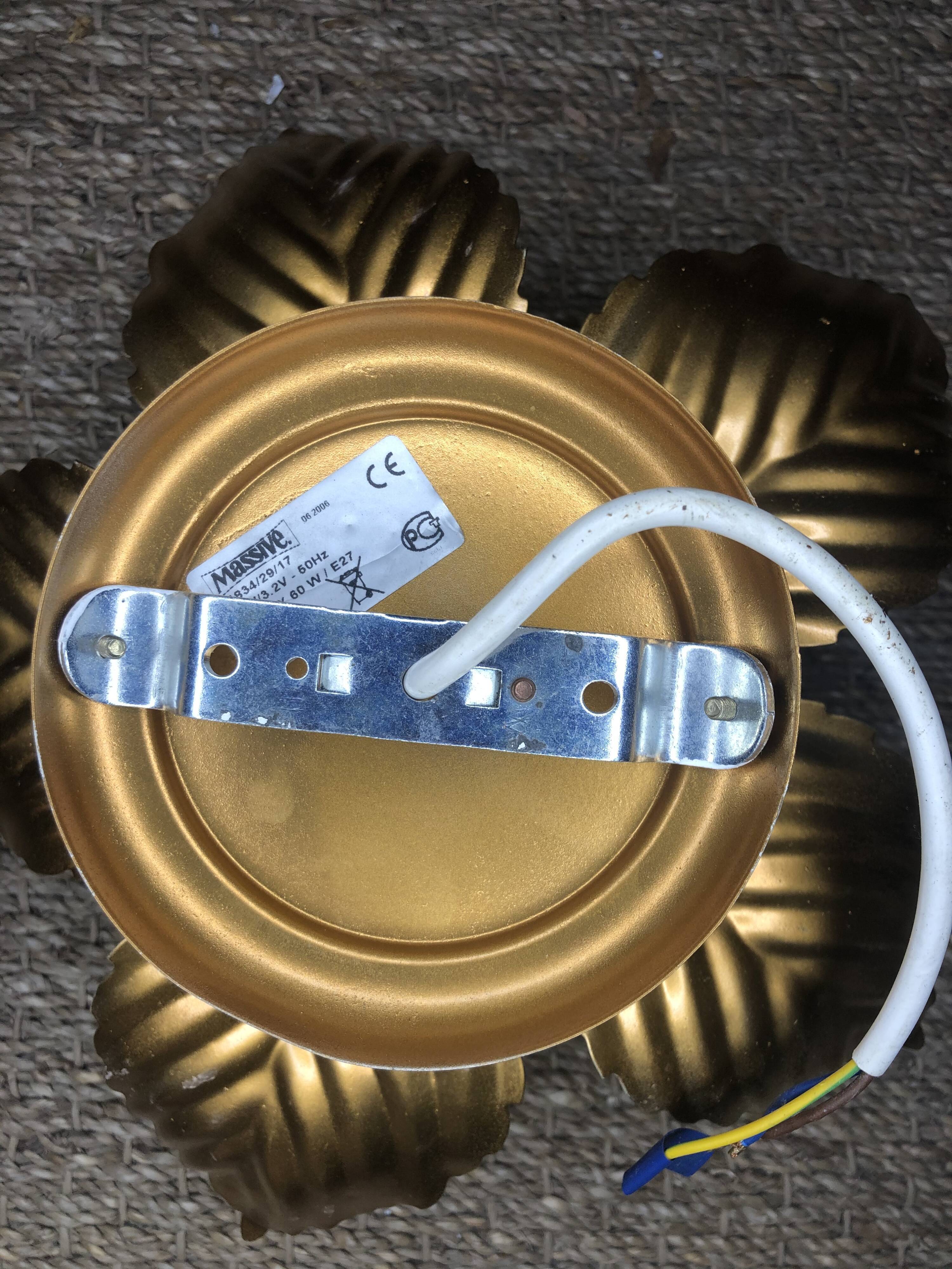 Vintage gold metal flower sconce