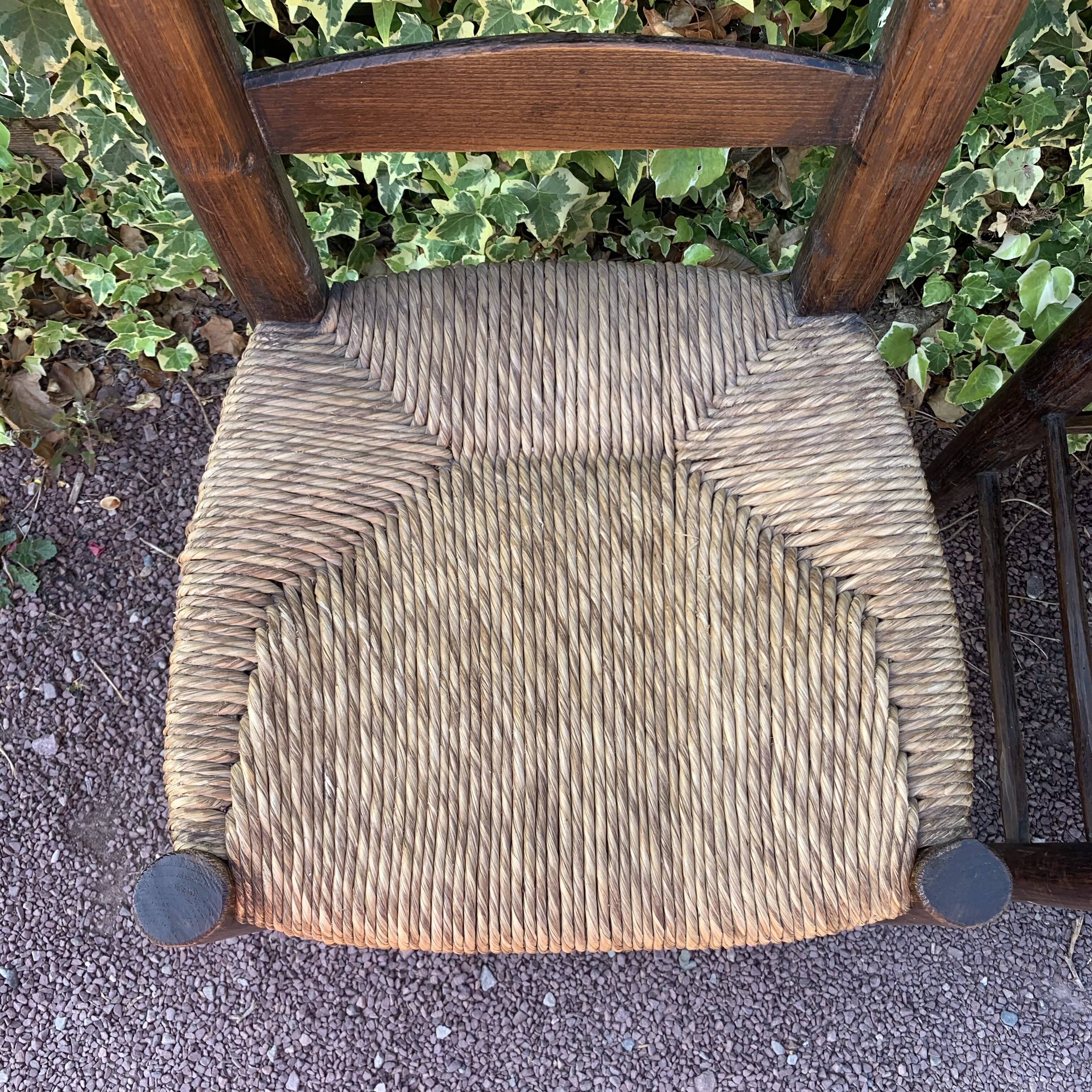 Set of 4 handcrafted rush chairs in solid oak.