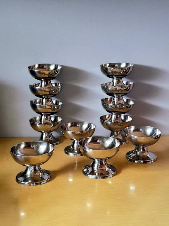 Set of 12 ice cream bowls, in stainless steel 1970