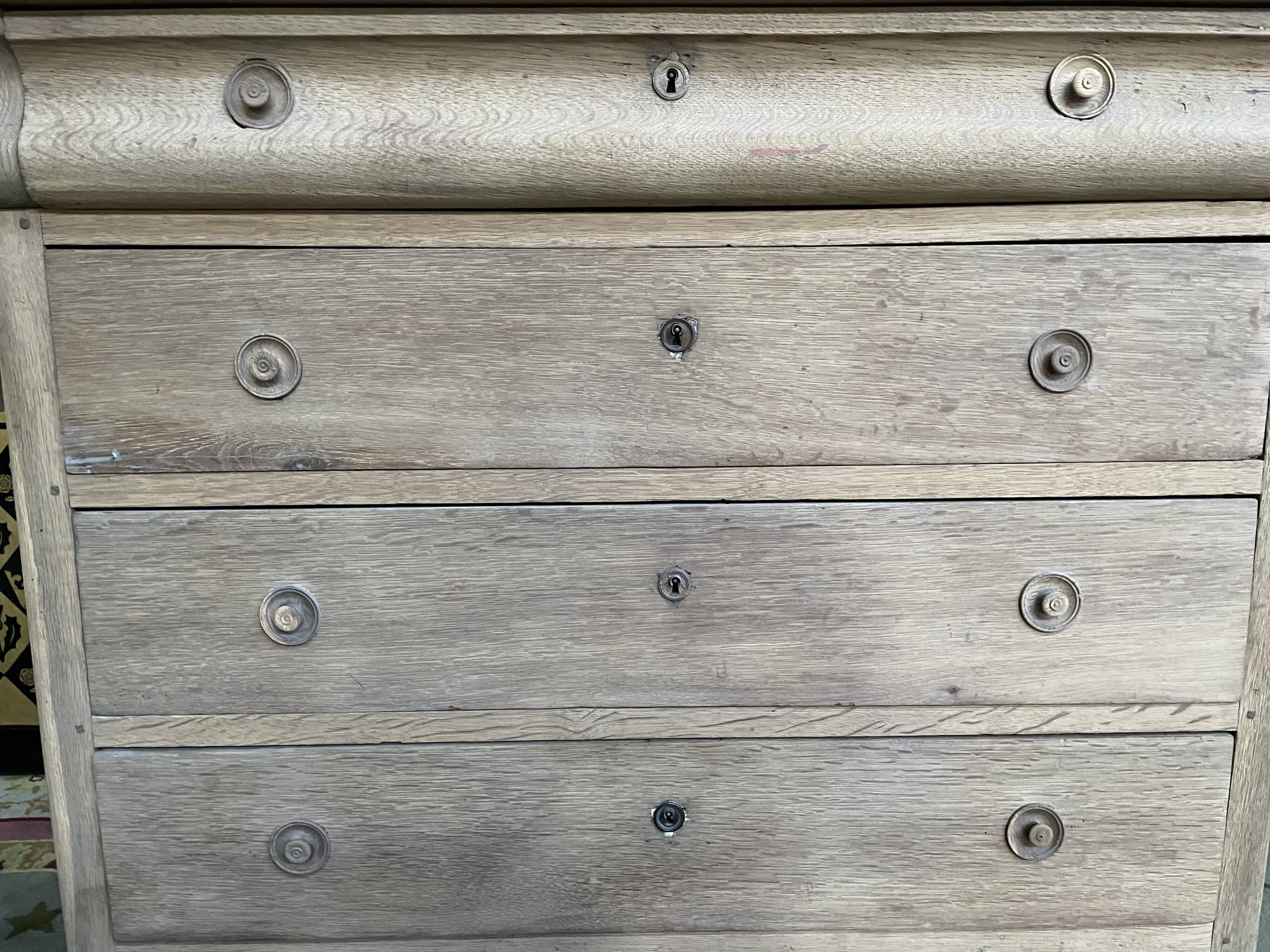 Chest of drawers in solid oak Louis Philippe aero erased 19th