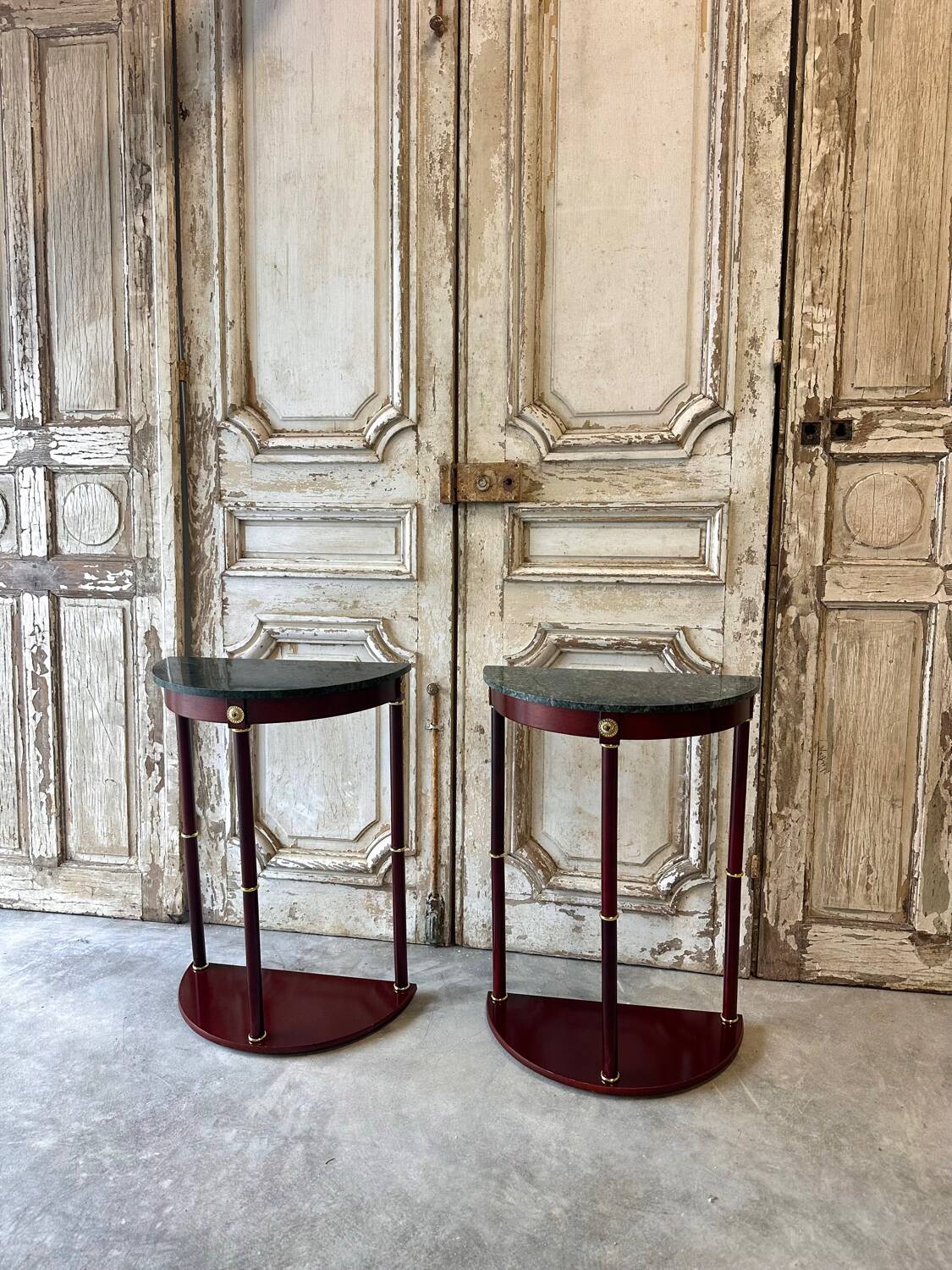 Paire de consoles, chevets table en acajou
