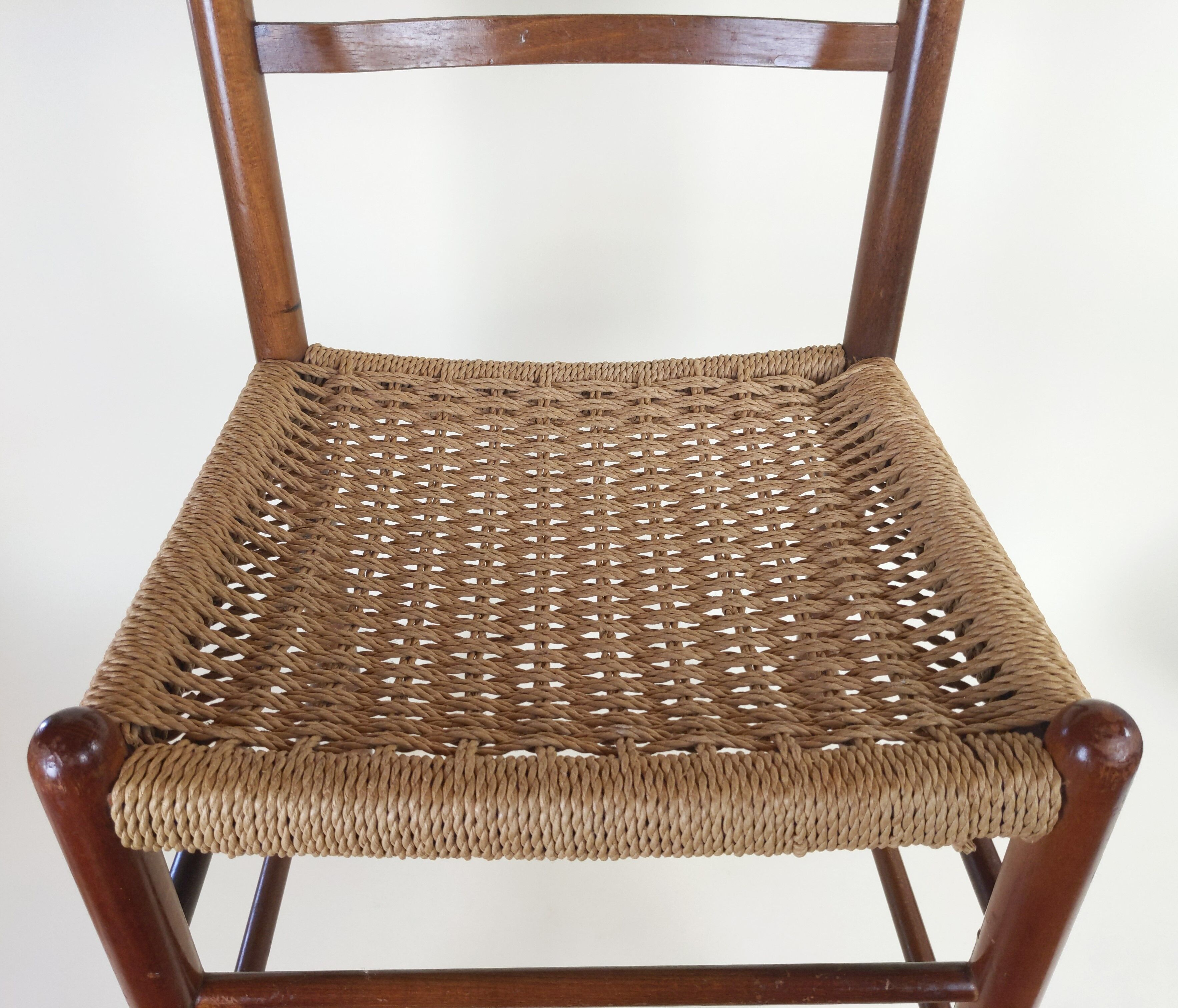 Dining chair in beech wood woven in rope