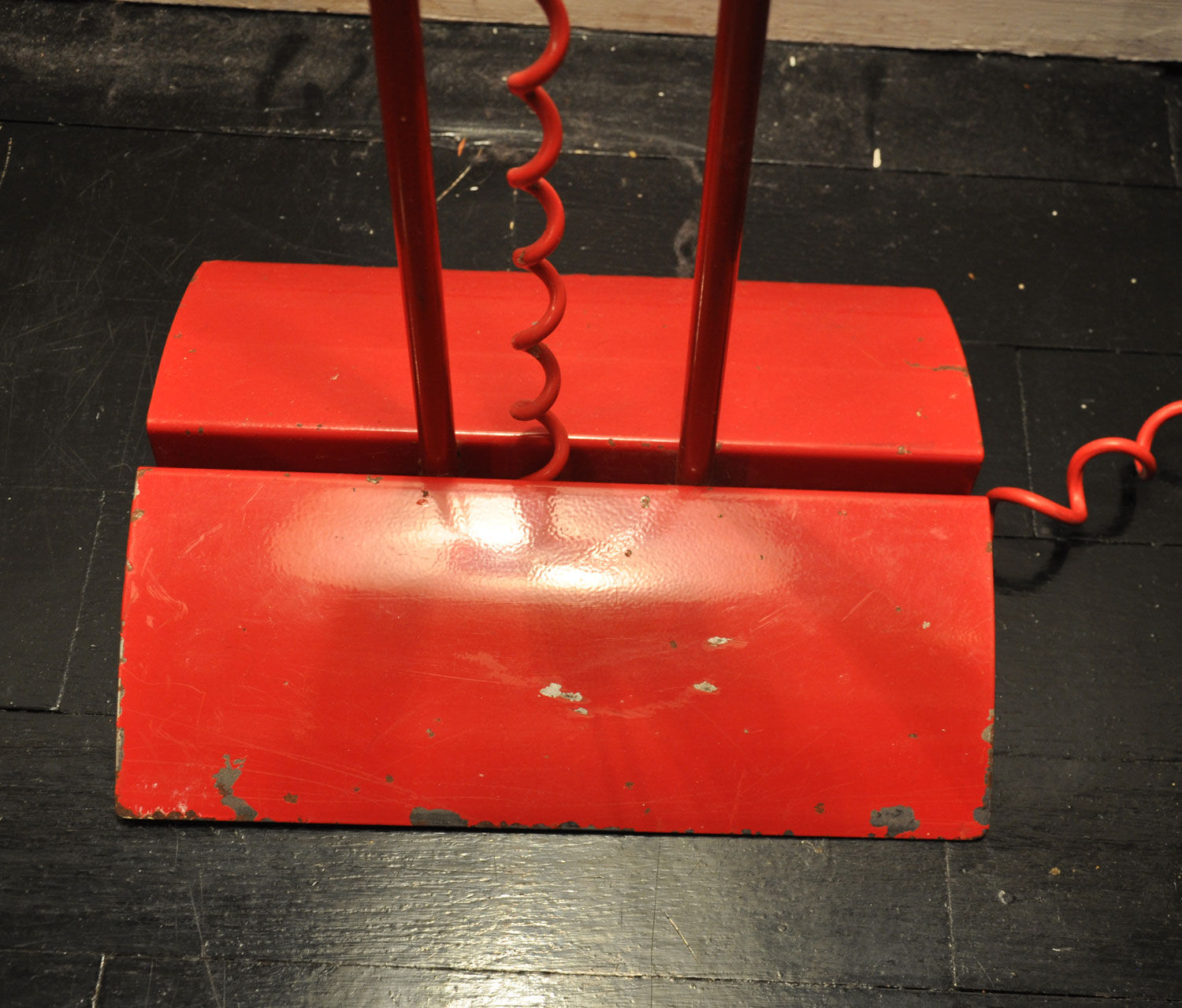 Floor lamp 1980 in red metal