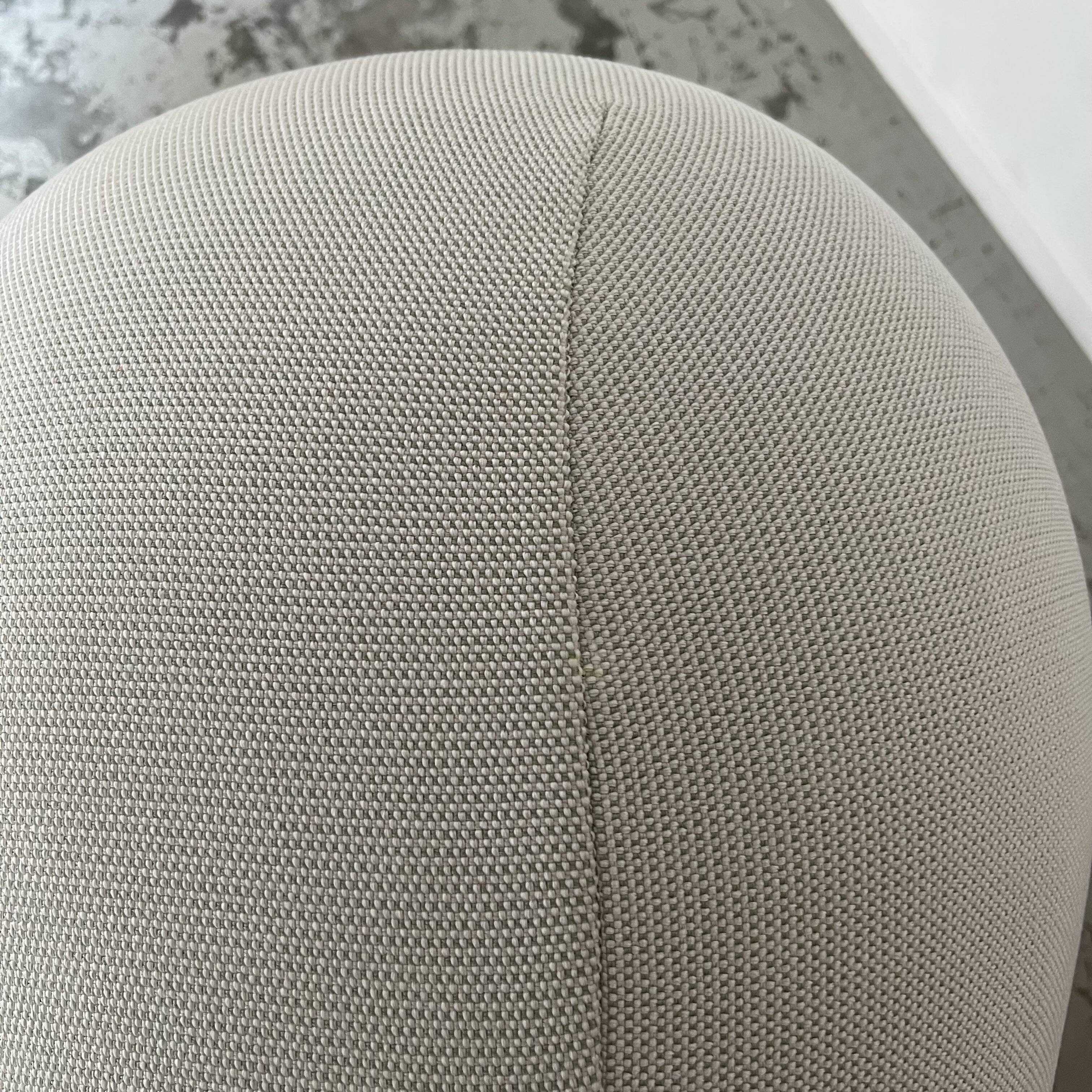 Armchair and footrest Up 5/6 La Mamma by Gaetano Pesce for B&B Italia 2000s edition