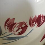 Round hollow earthenware dish