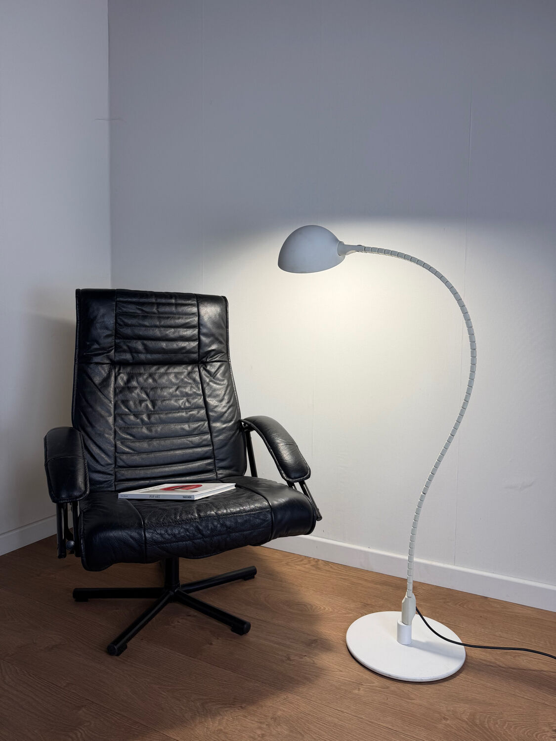 "Vertebre" floor lamp by Elio Martinelli for Martinelli Luce – Italy