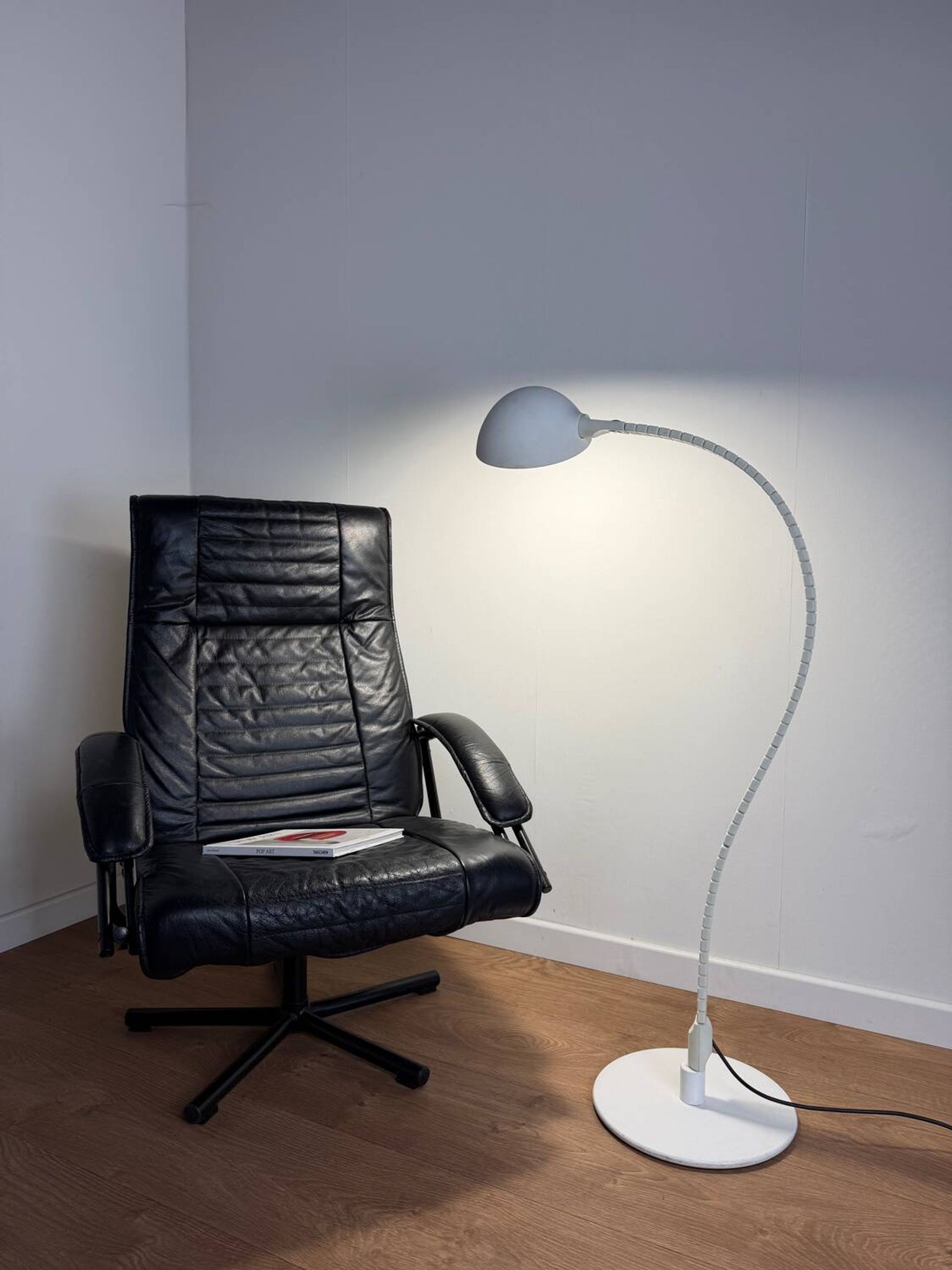 "Vertebre" floor lamp by Elio Martinelli for Martinelli Luce – Italy
