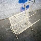 Magazine rack in lacquered white openwork iron