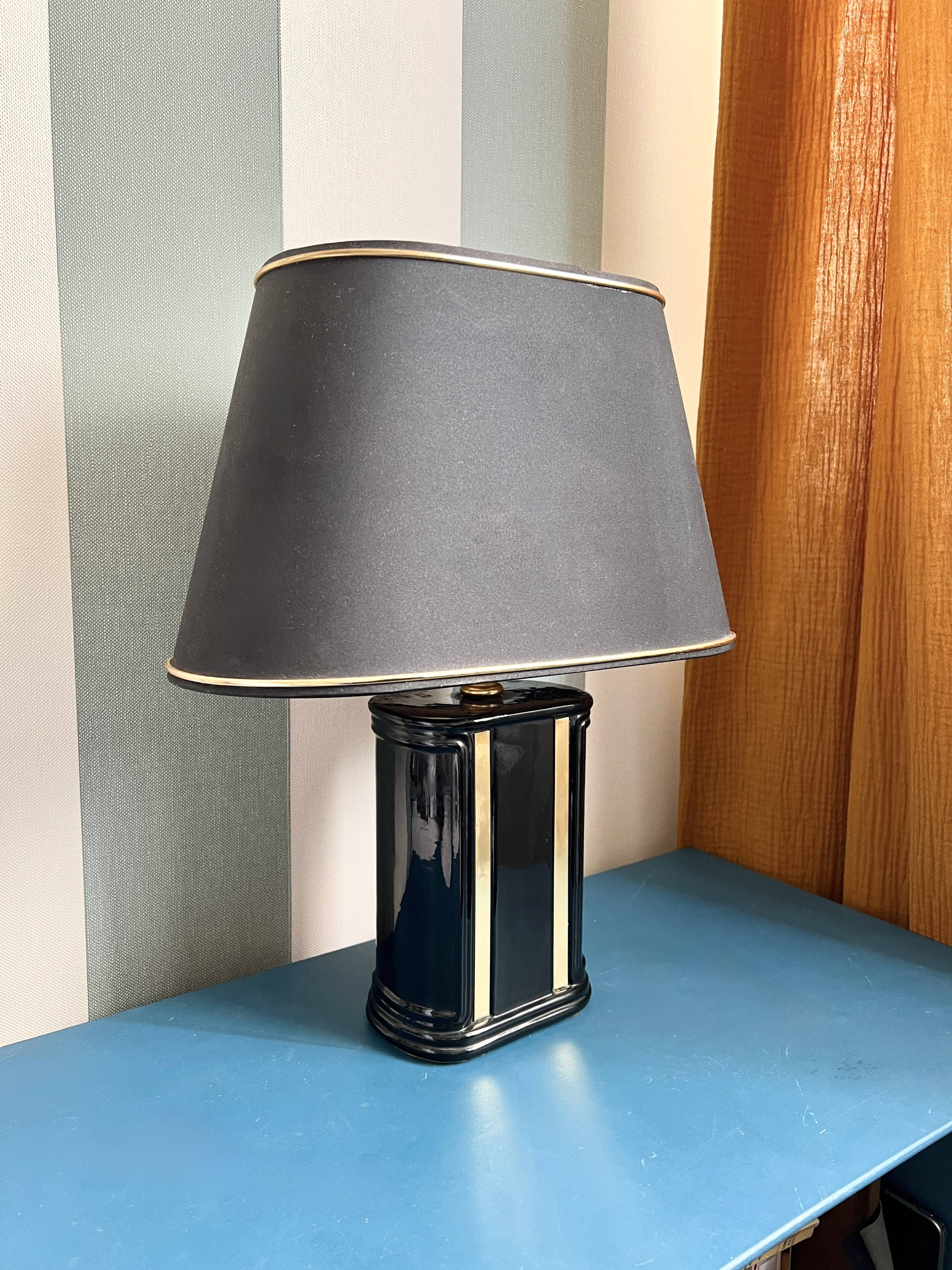 Vintage black & gold ceramic table lamp