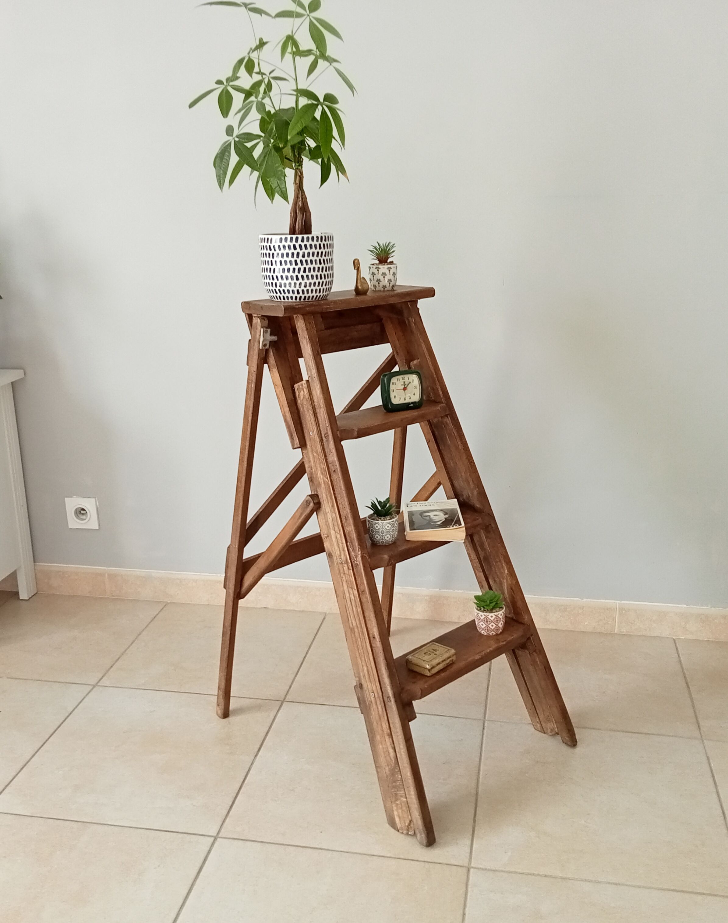 Wooden workshop stepladder 50s