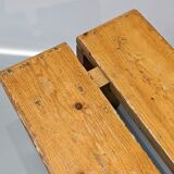Tabouret pour les appartements "les Arcs"  de Charlotte Perriand