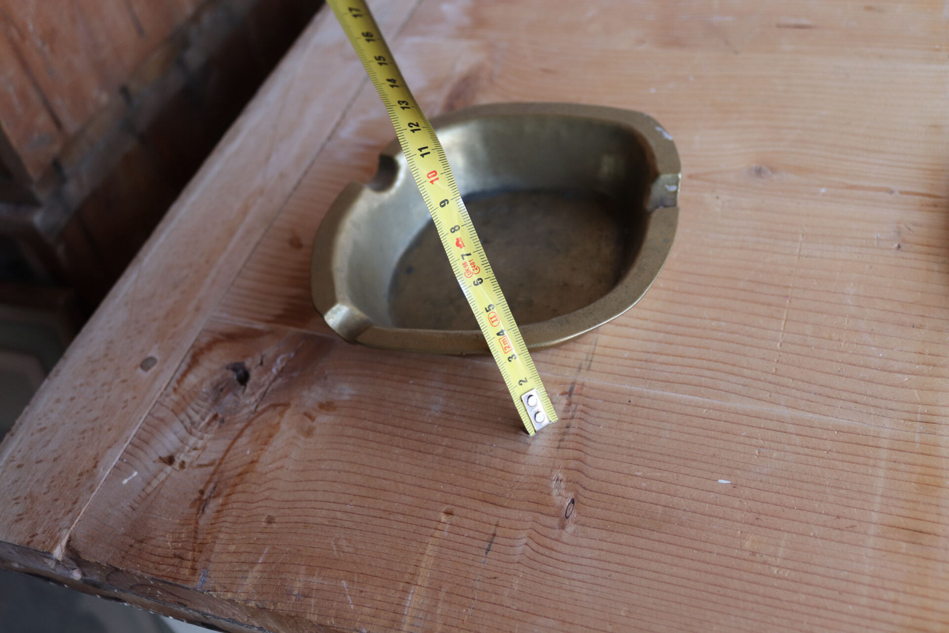 Vintage ashtray in solid brass