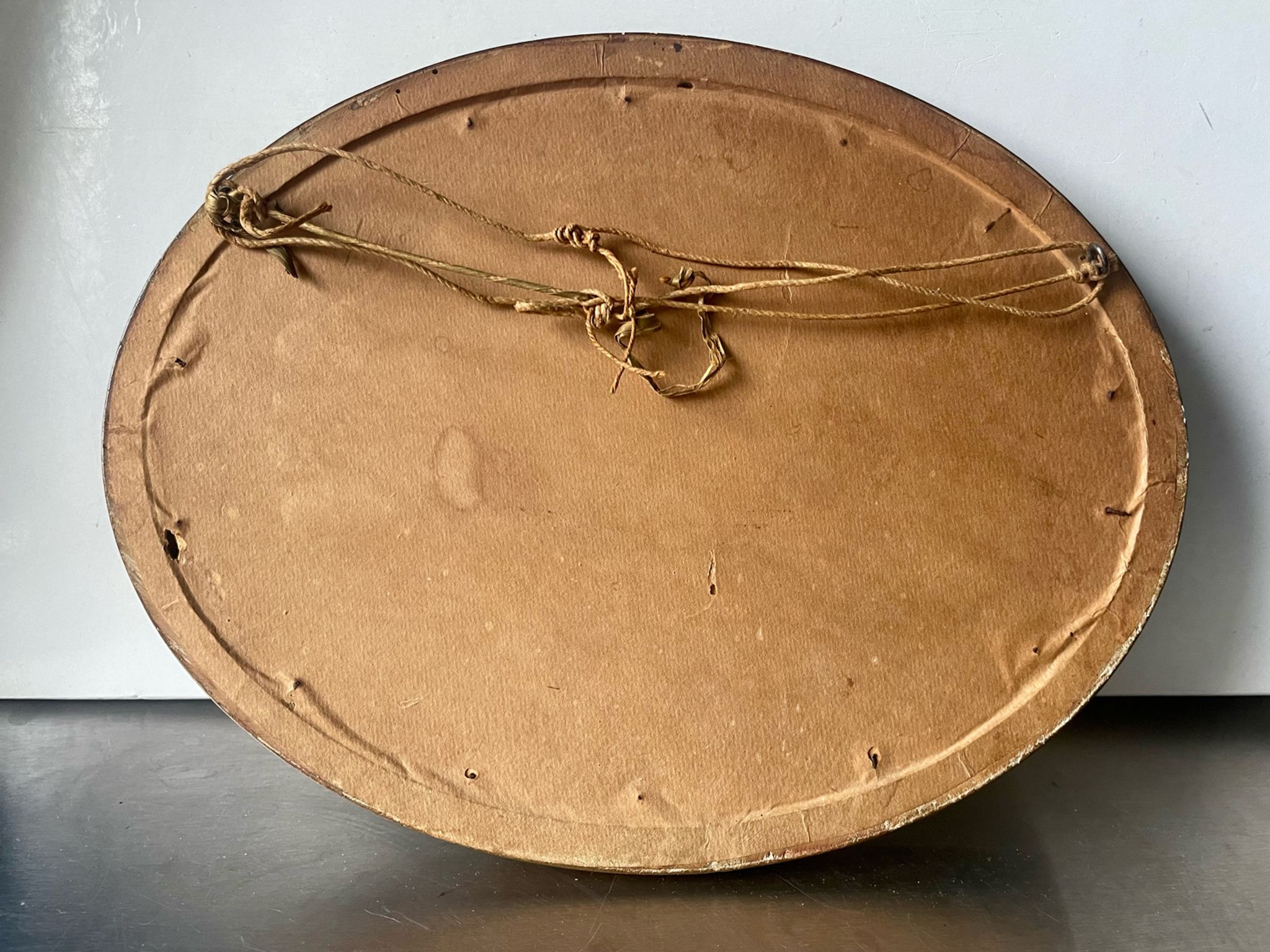 Cadre ovale en bois antique 32 cm x 25 cm