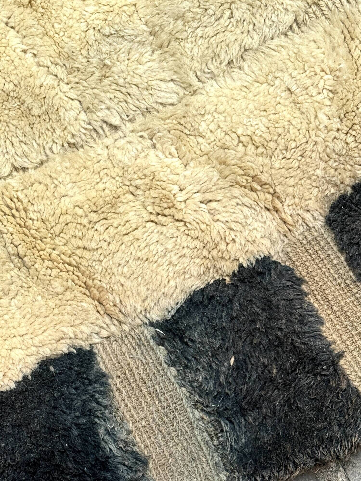Blessed Mrirt rug, 100% virgin wool vintage, 4m x 3m.