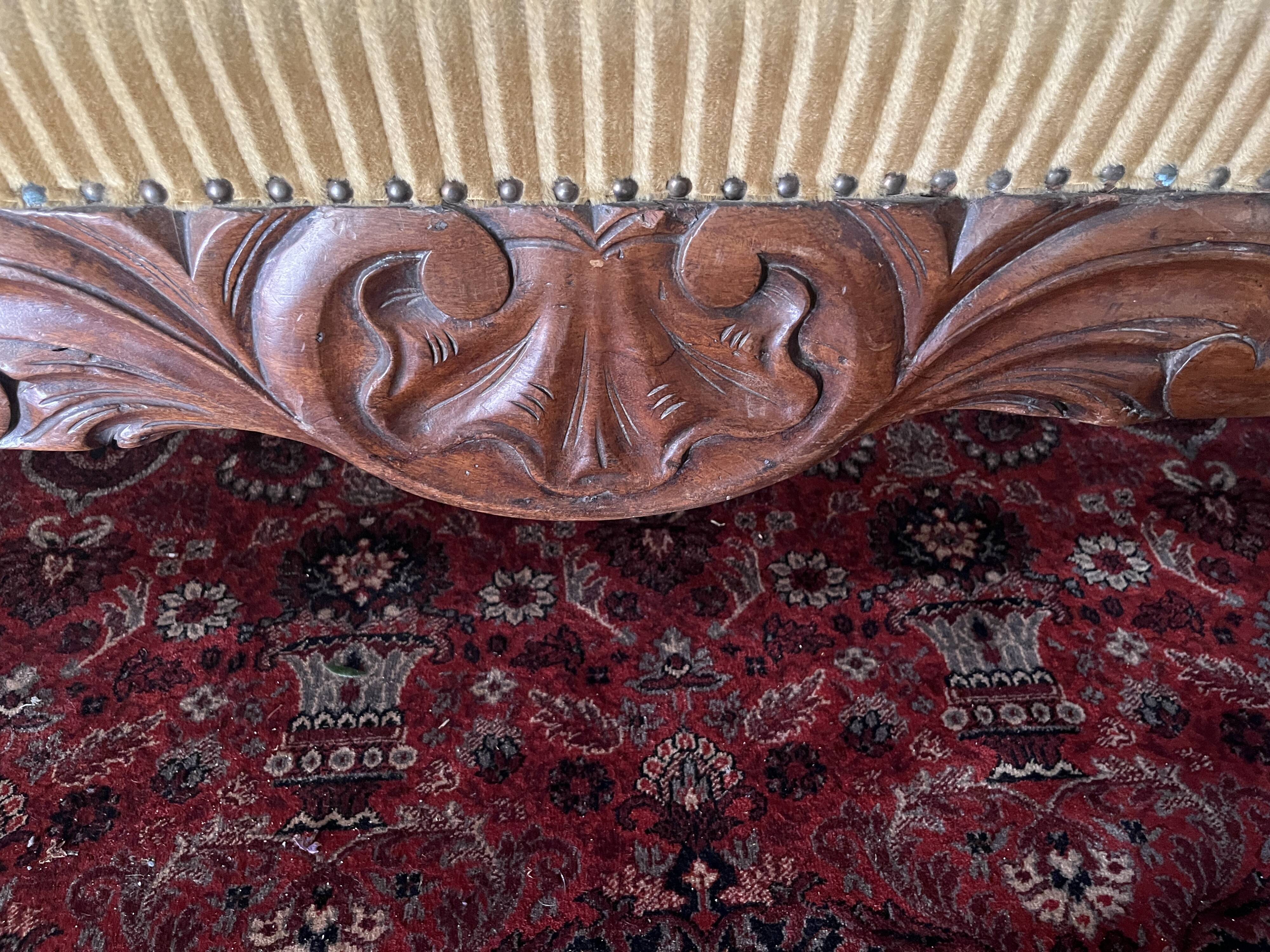 Banquette, Empire sofa