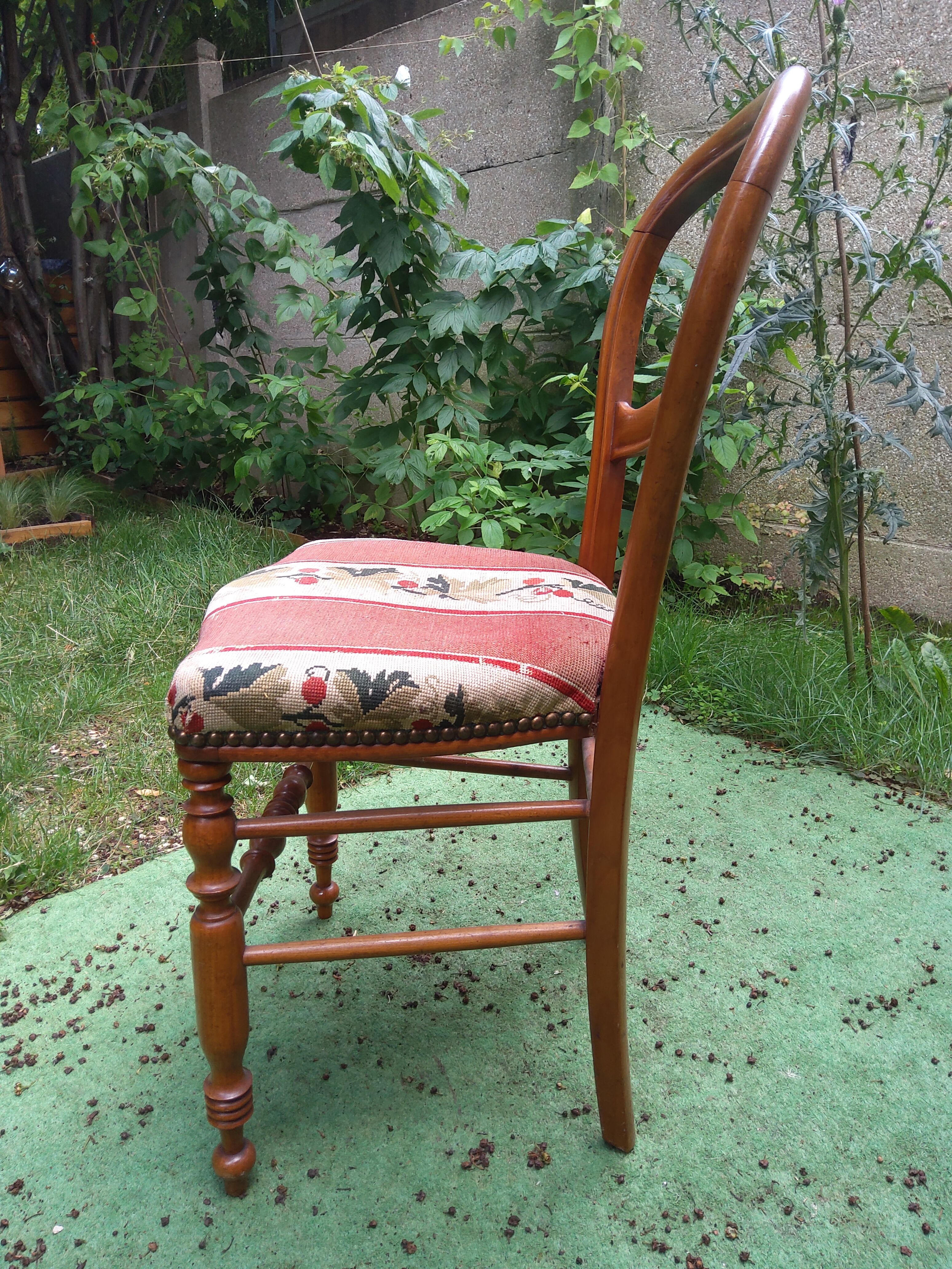 Antique chair Louis-Philippe in cherry wood