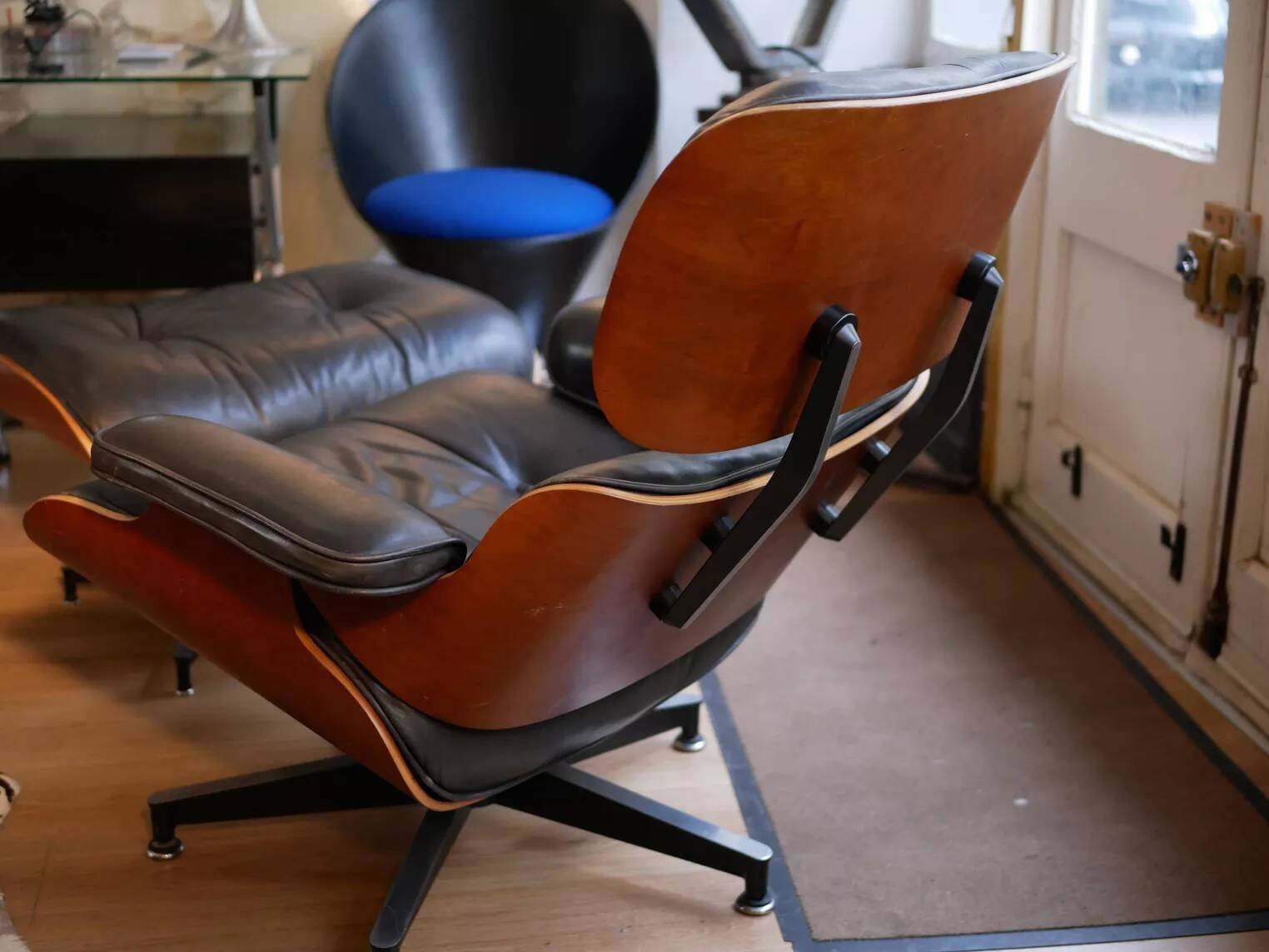 Herman Miller 1980 Lounge chair and ottoman by Charles & Ray Eames