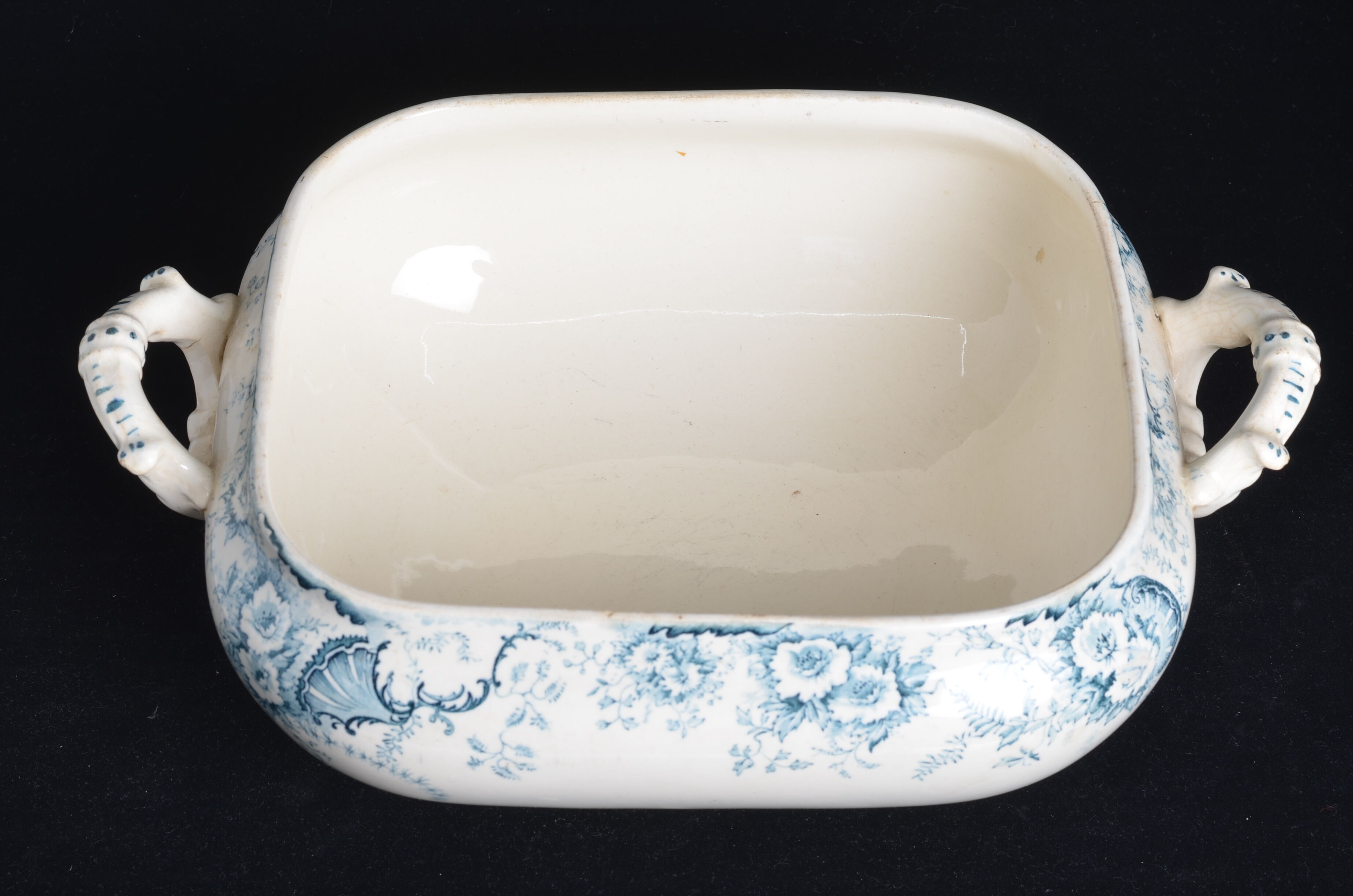 Rectangular tureen iron earth