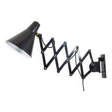 Vintage industrial extendable wall lamp