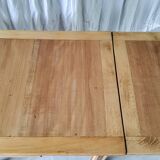 Extendable table