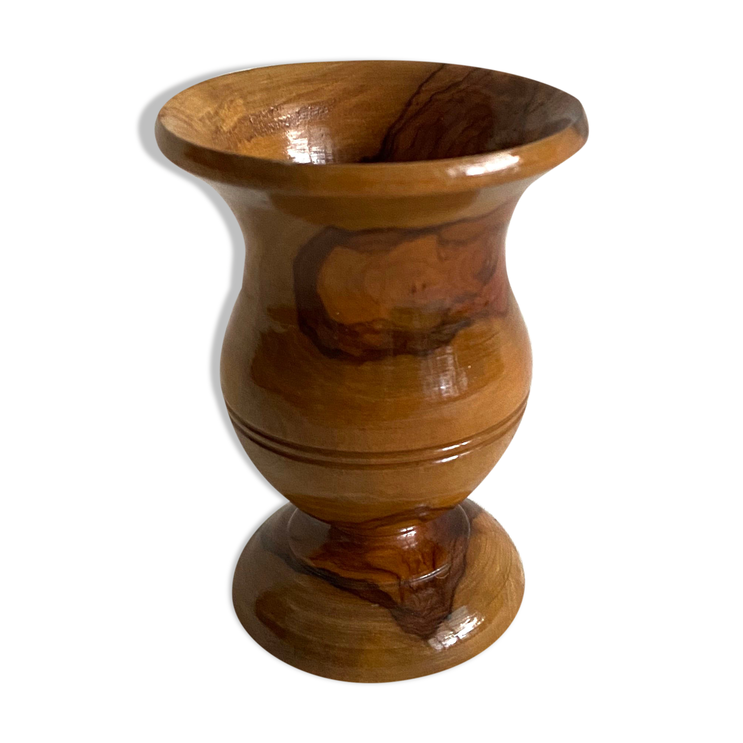 Medici vase in olive wood