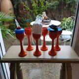 6 orange tulip shaped cockroaches