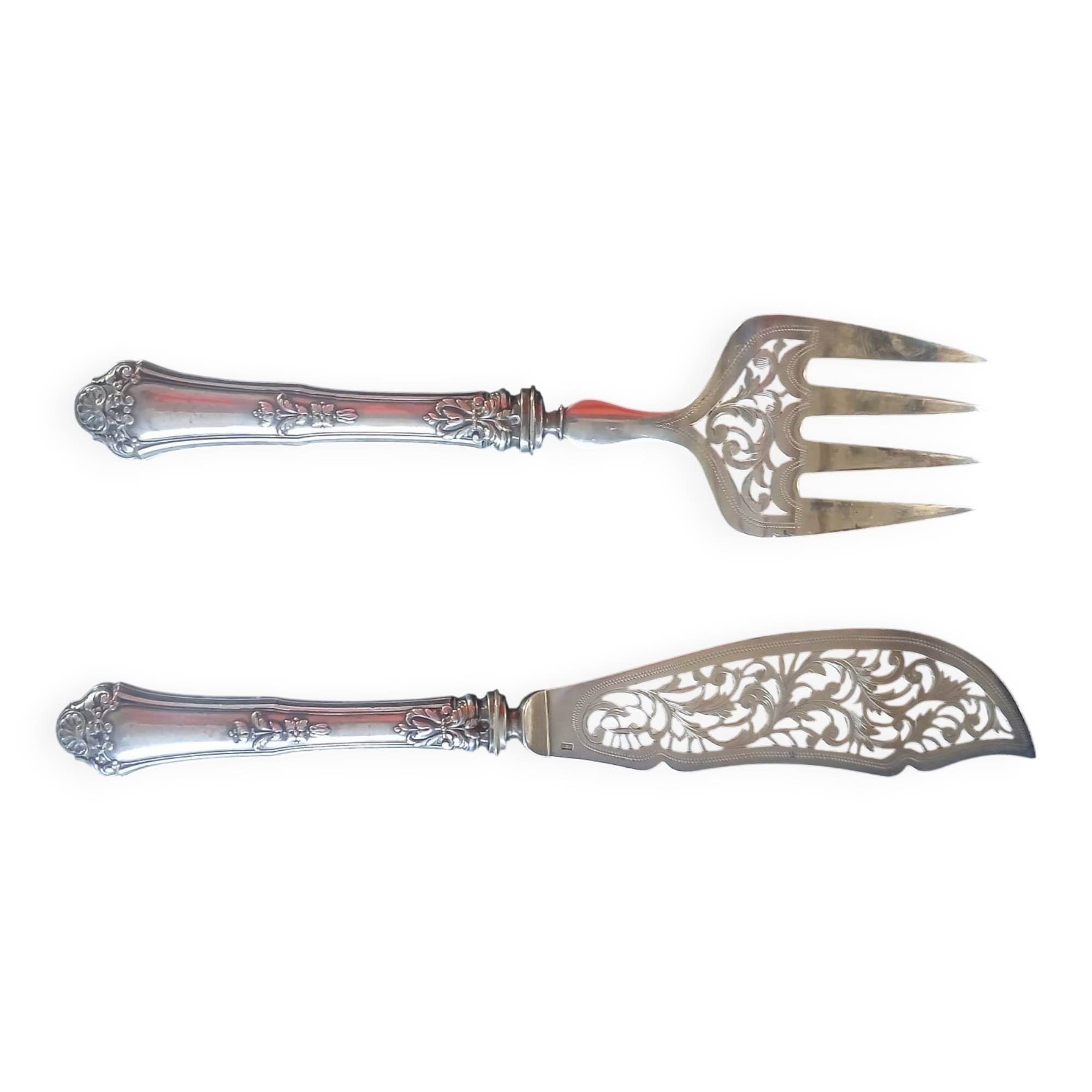 Antique fish service