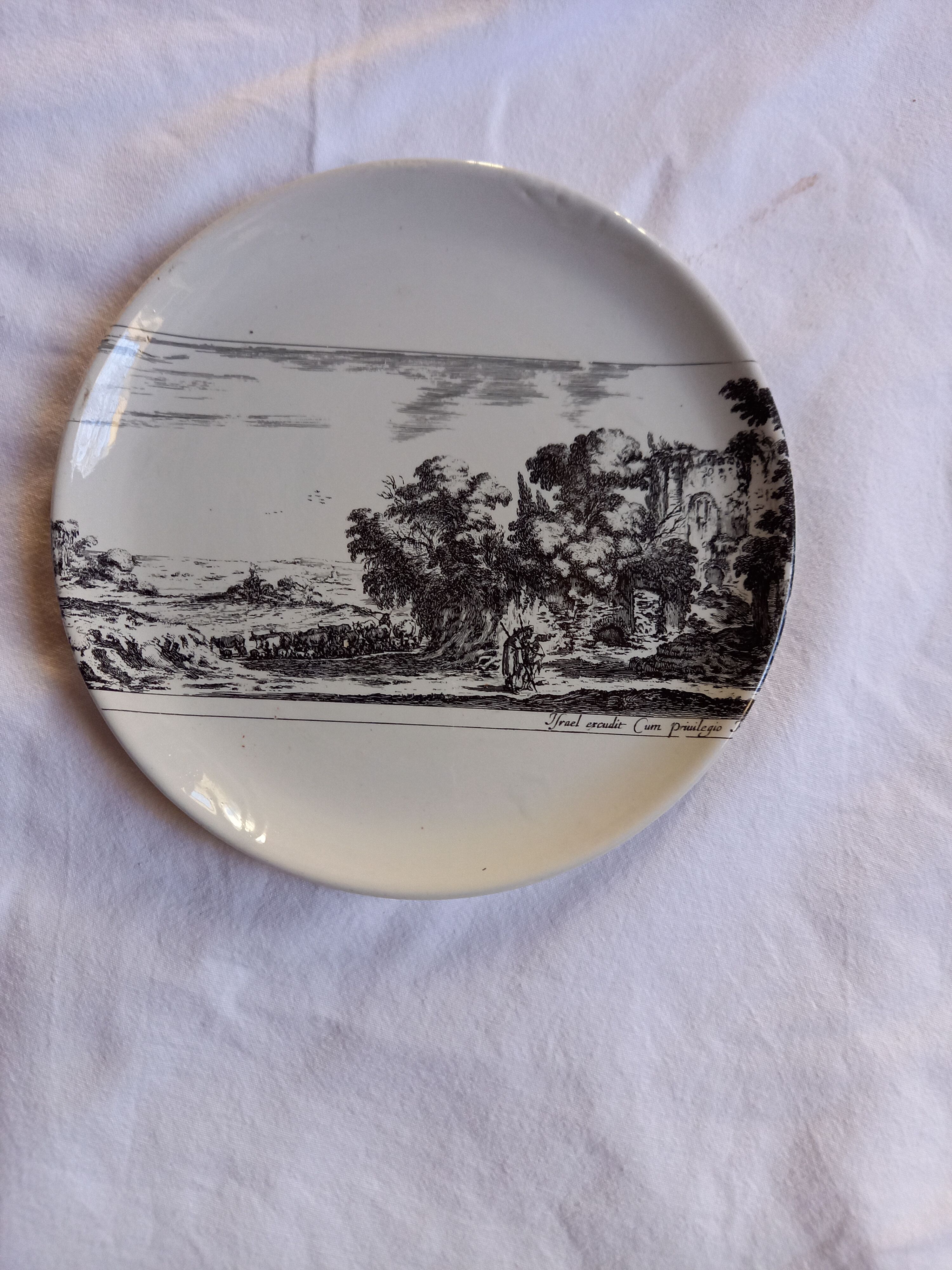 6 white plates decorations engravings Piranese