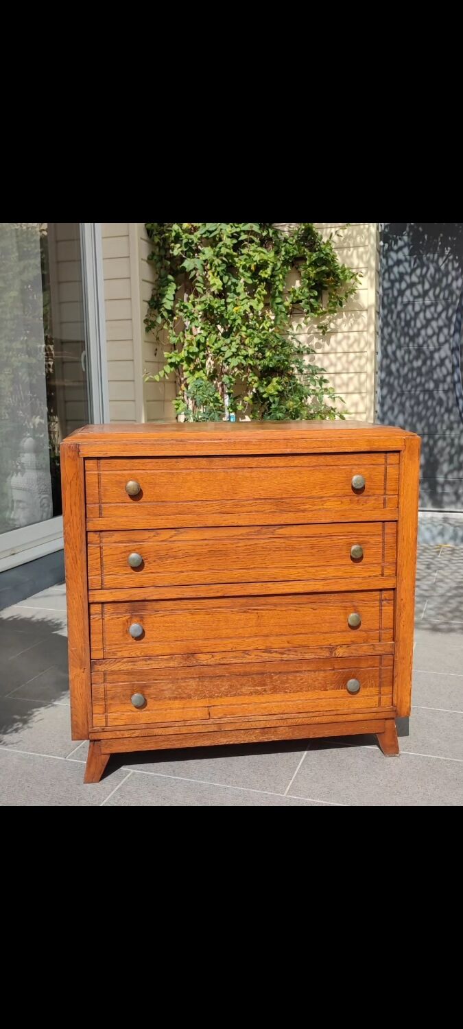 Compass Feet Chest of Drawers