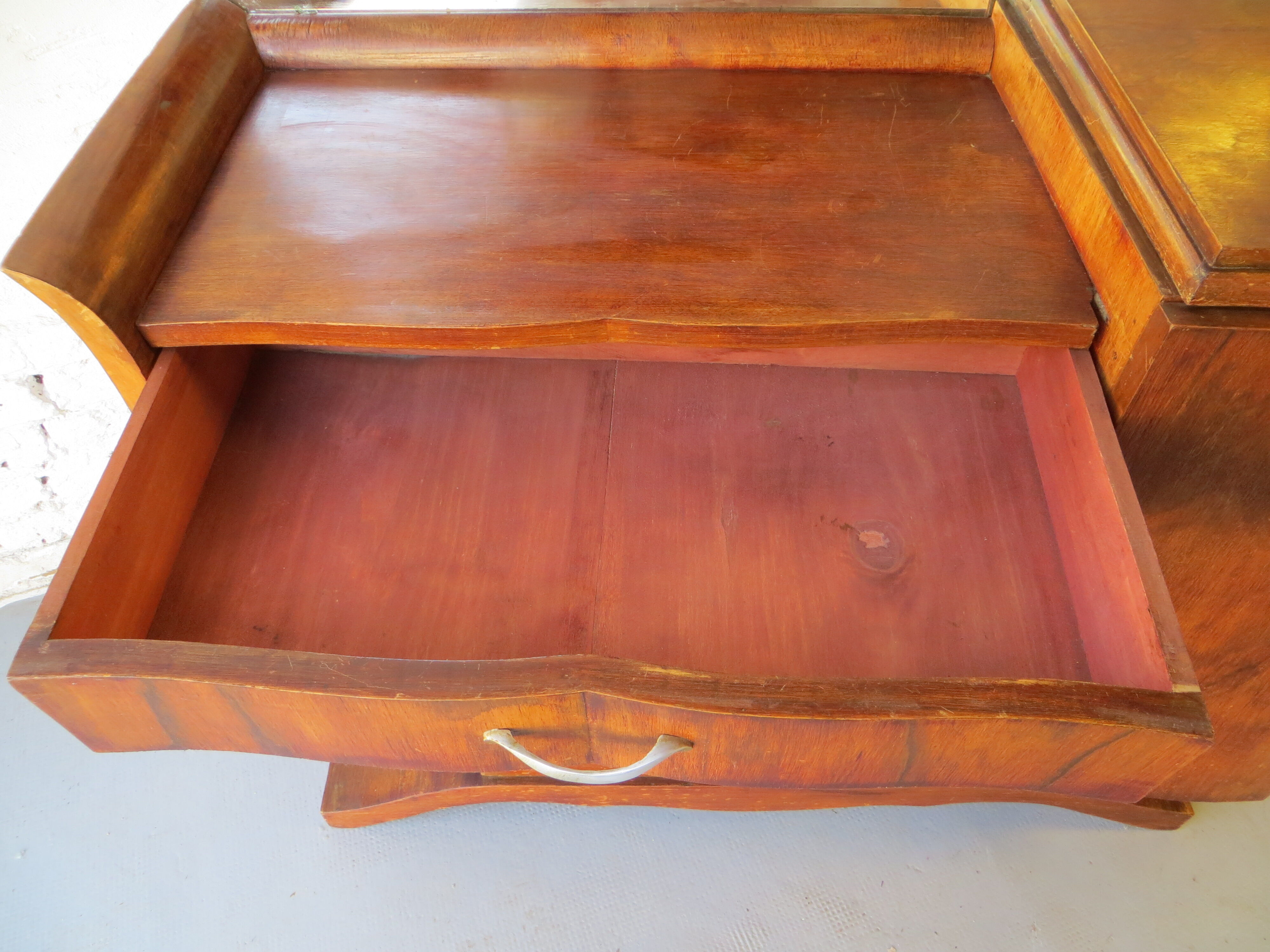 Art deco vanity table the 30s