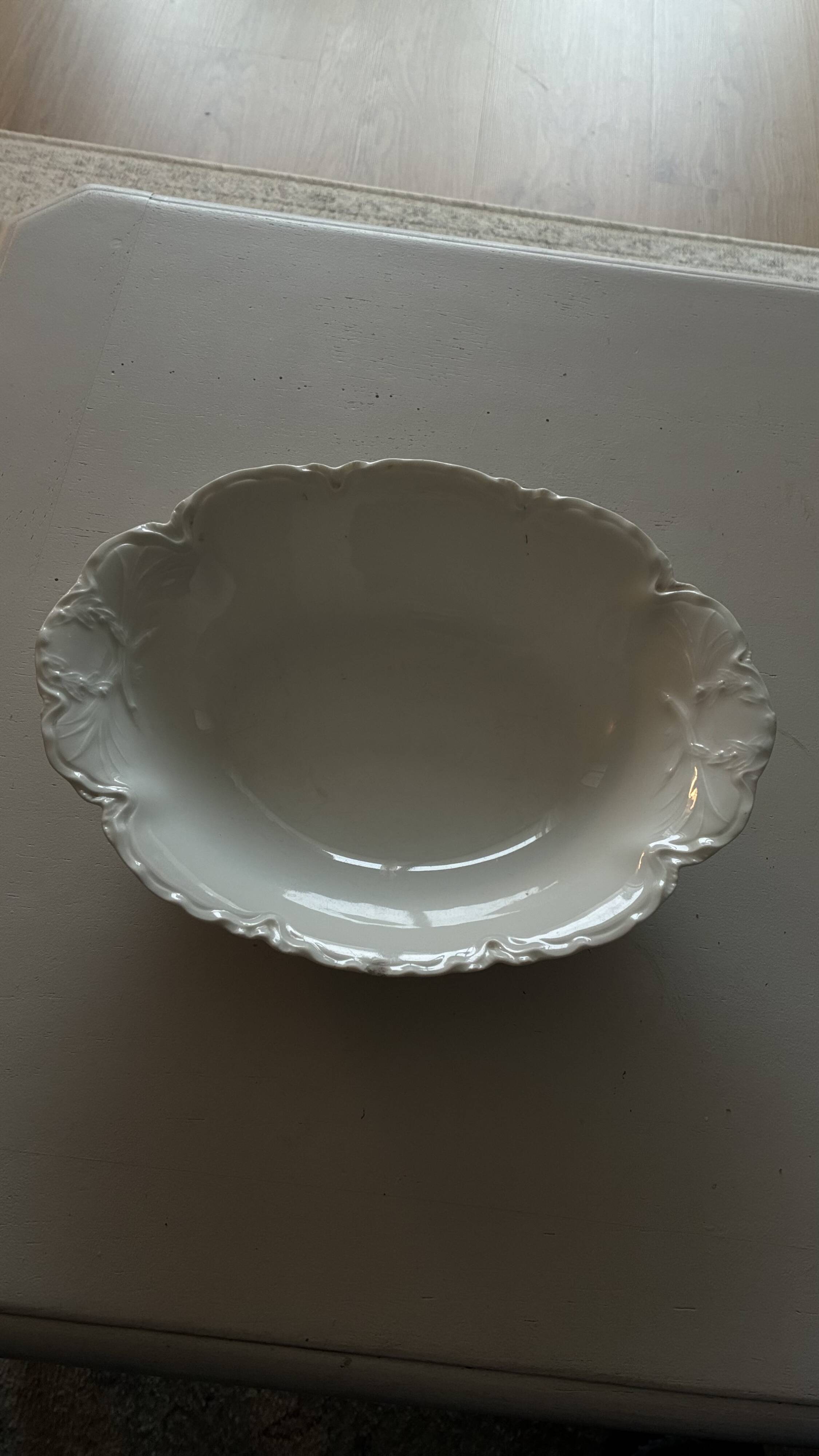 White porcelain fruit bowl