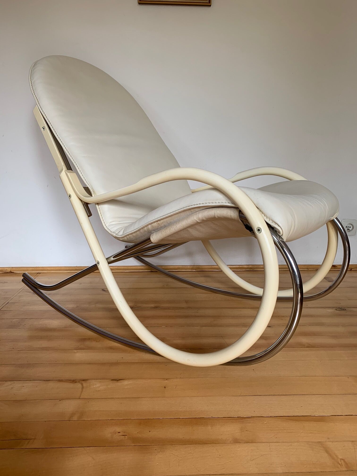 Vintage Swiss rocking chair by Paul Tuttle for Strässle, 1970s