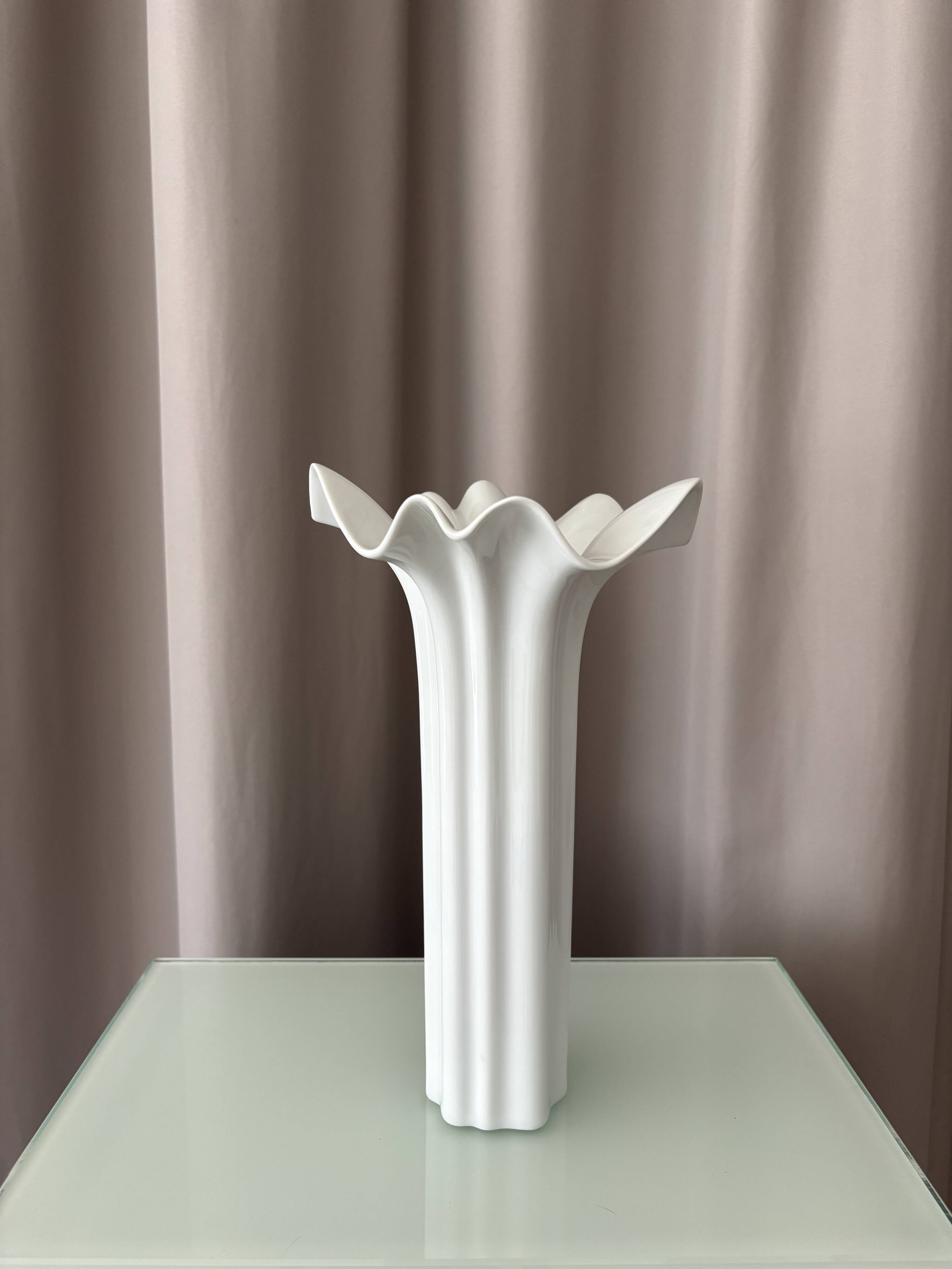 Vintage Hutschenreuther White Porcelain Sculptural Vase, Germany, 1970s