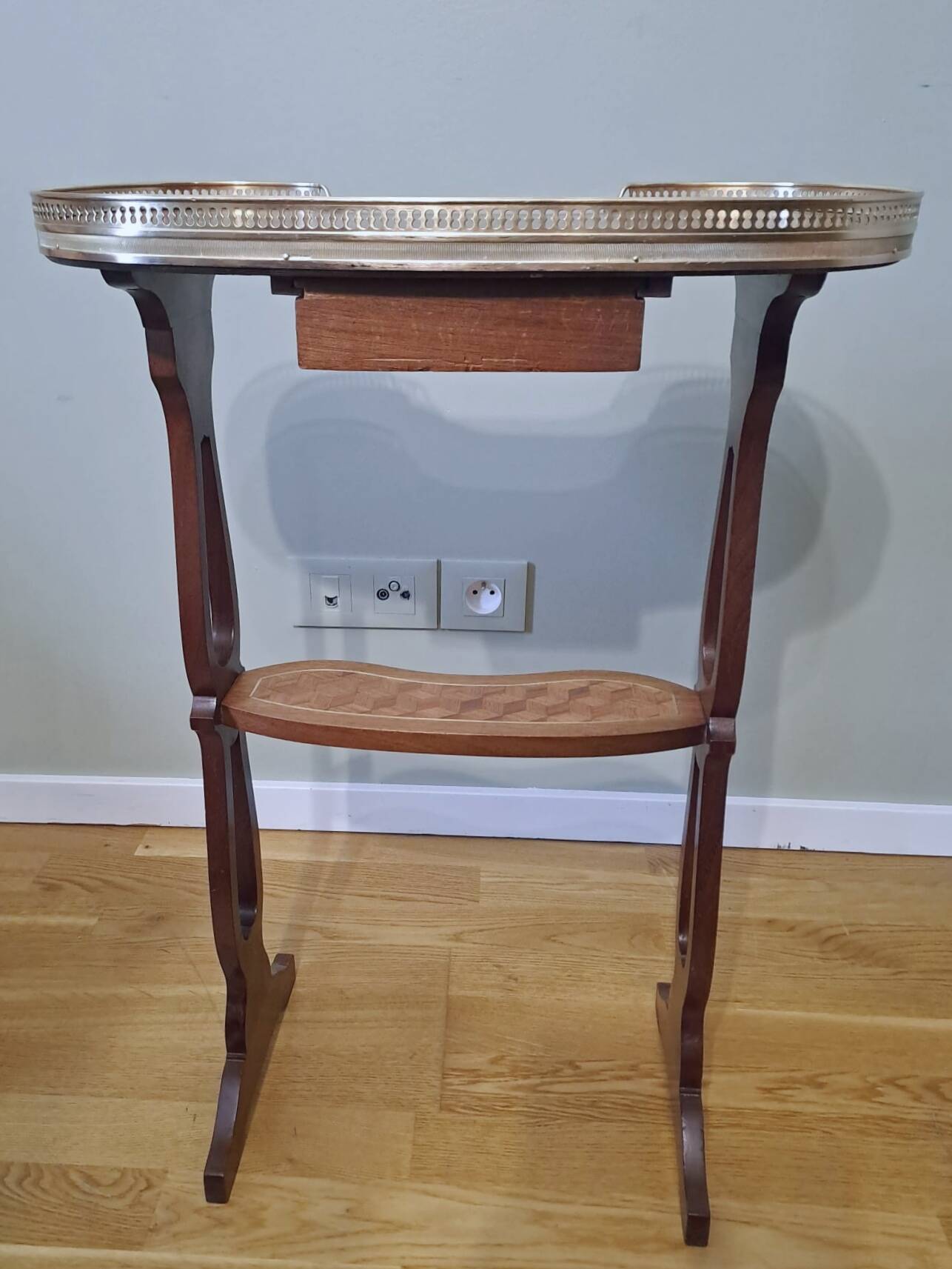 Side table or small table in marquetry