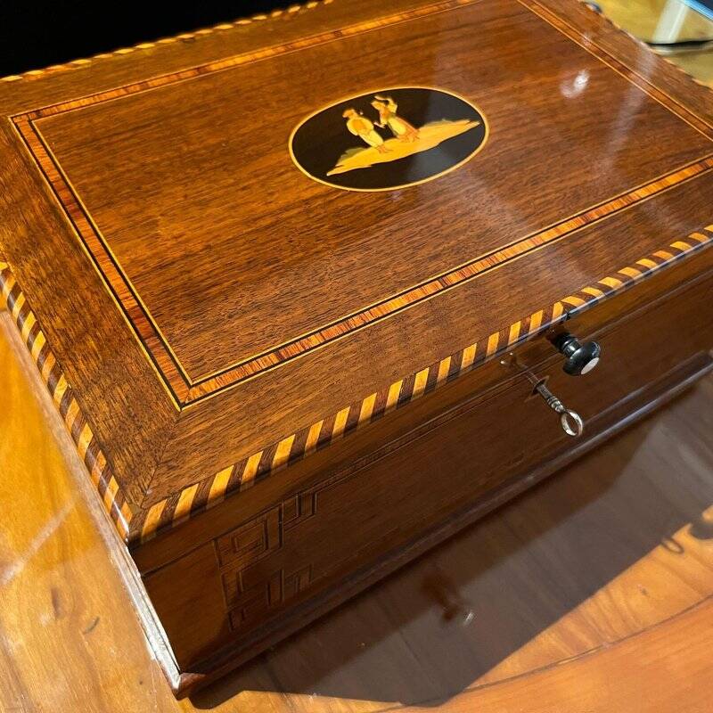 Biedermeier Box in Walnut on Oak, South Germany, 1850