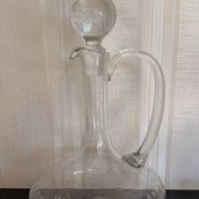 Carafe ancienne en cristal ciselé