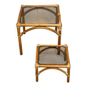 Ensemble de tables basses en rotin et verre fumé