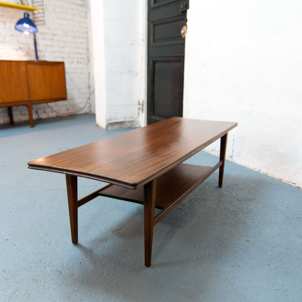 Table Scandinavian low 121cm