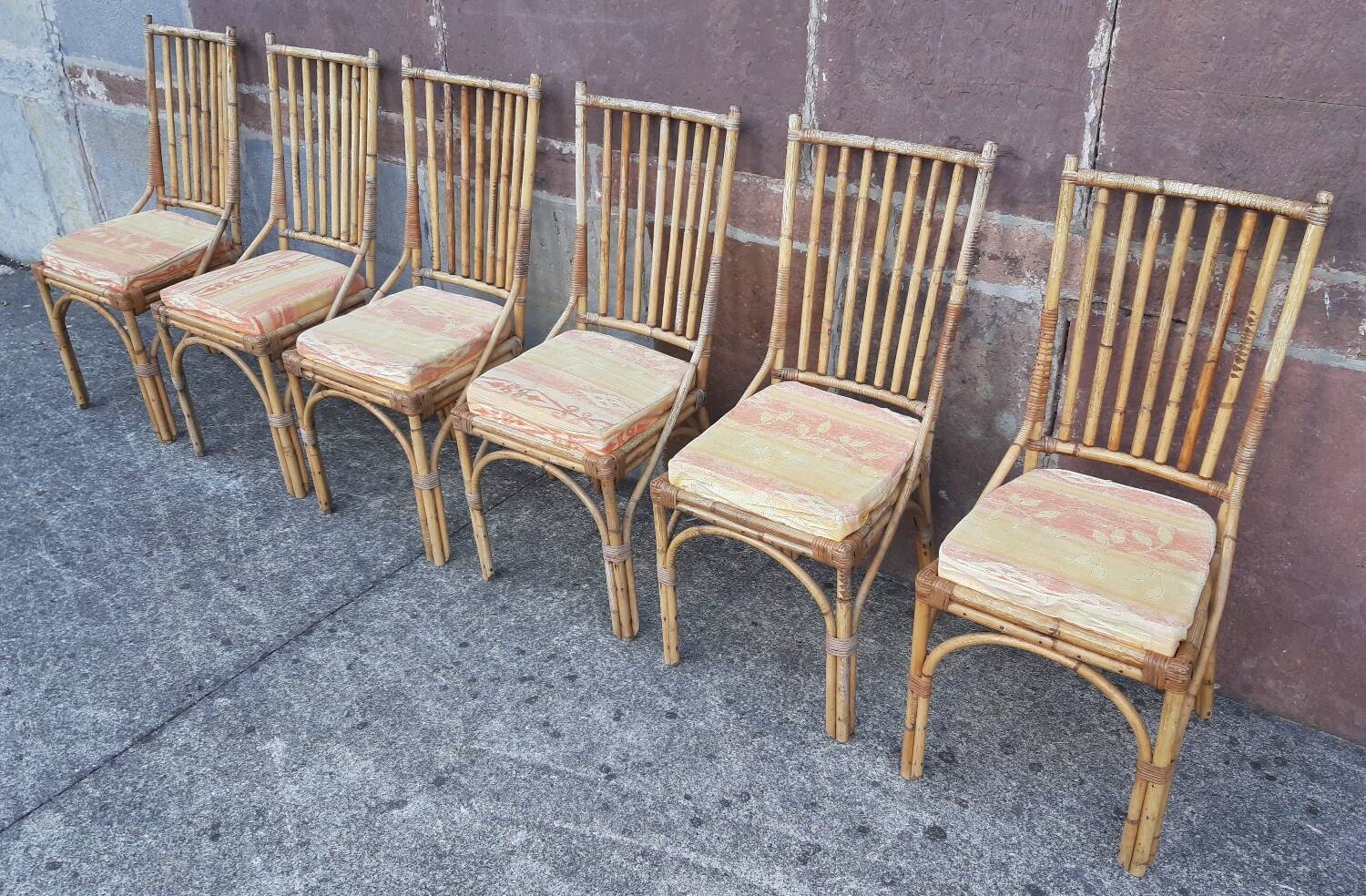 Table and 6 chairs made of bamboo and rattan