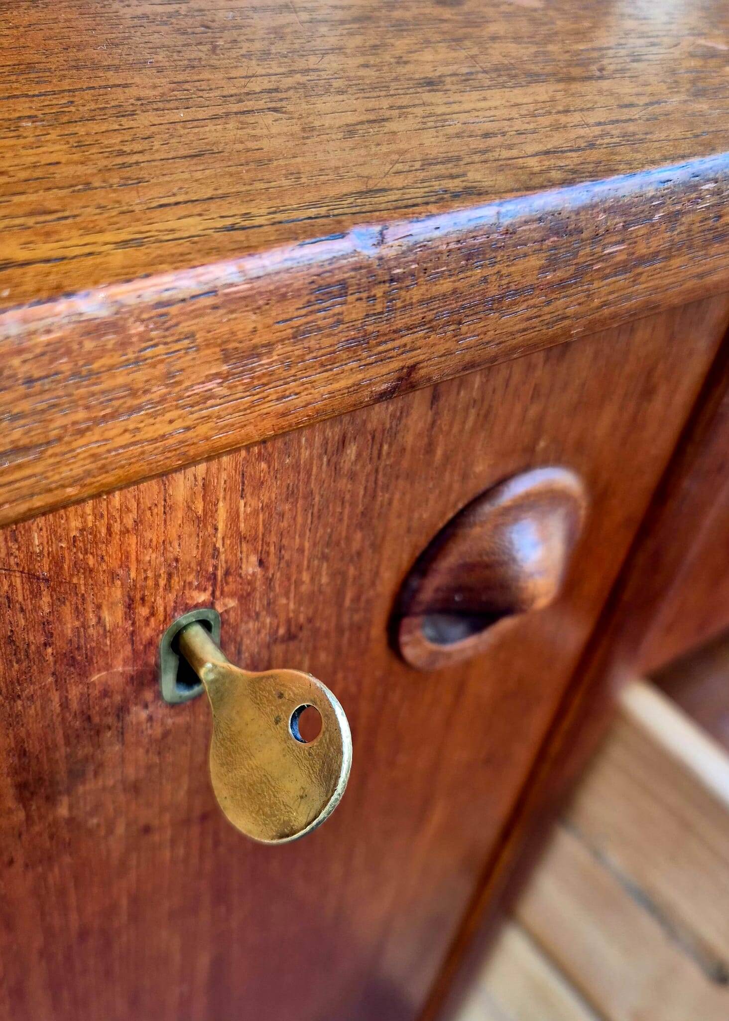 Enfilade scandinave en teck. 1950