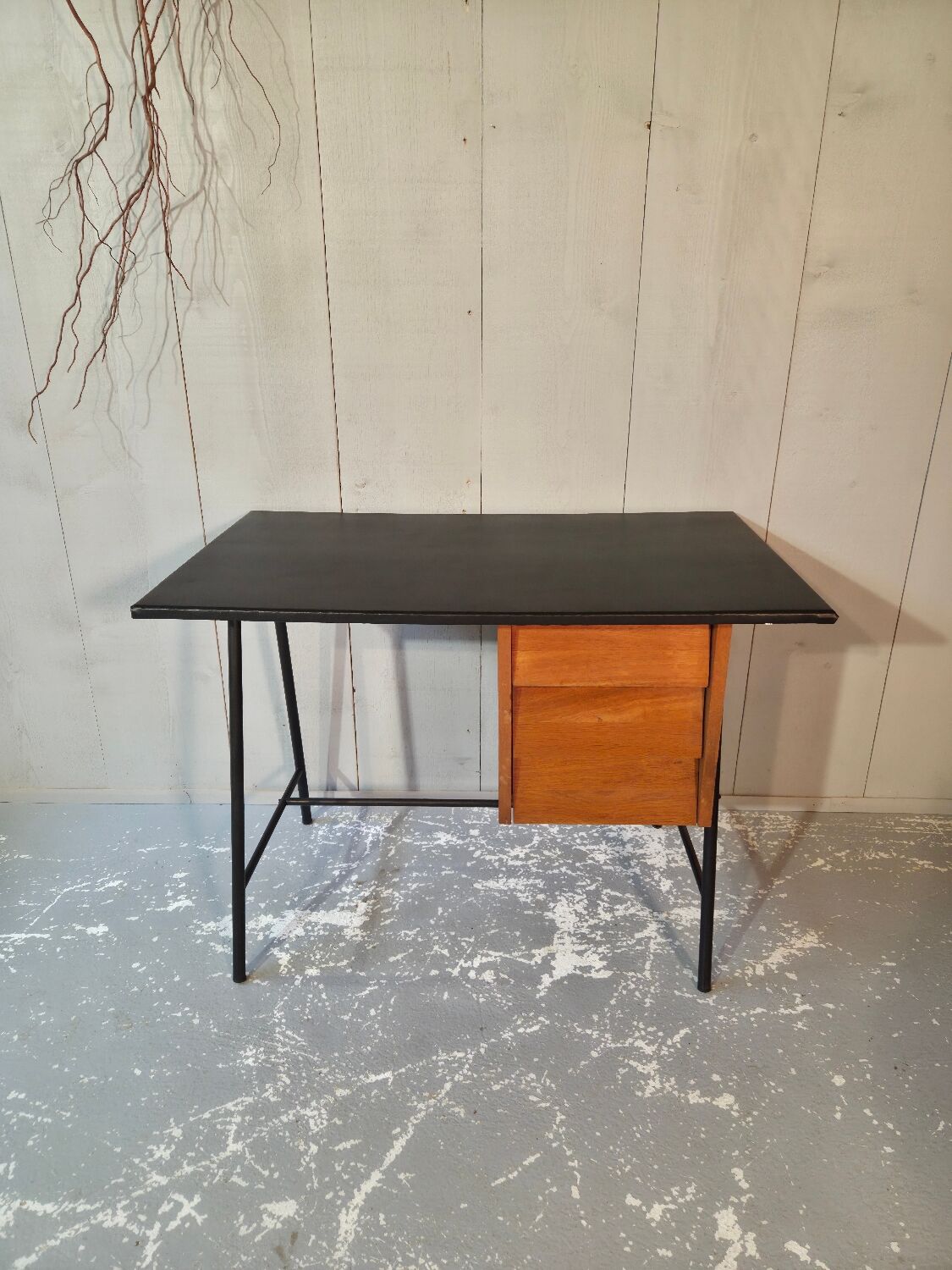 Modernist desk