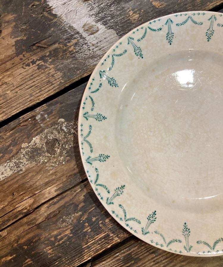 Lot of 2 plates Gien model 503 blue