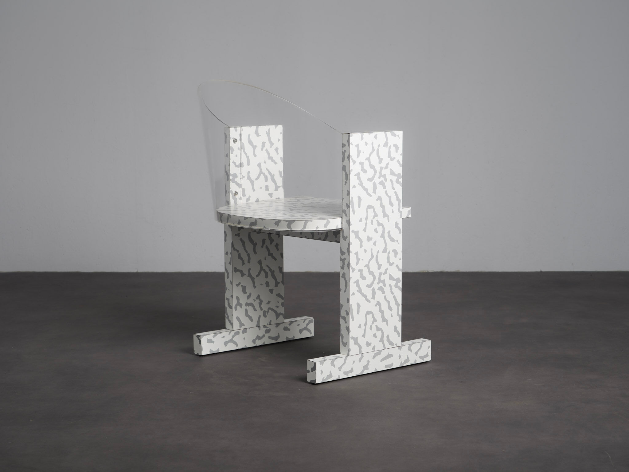 Fauteuil Teodora par Ettore Sottsass pour Vitra, Suisse, 1987