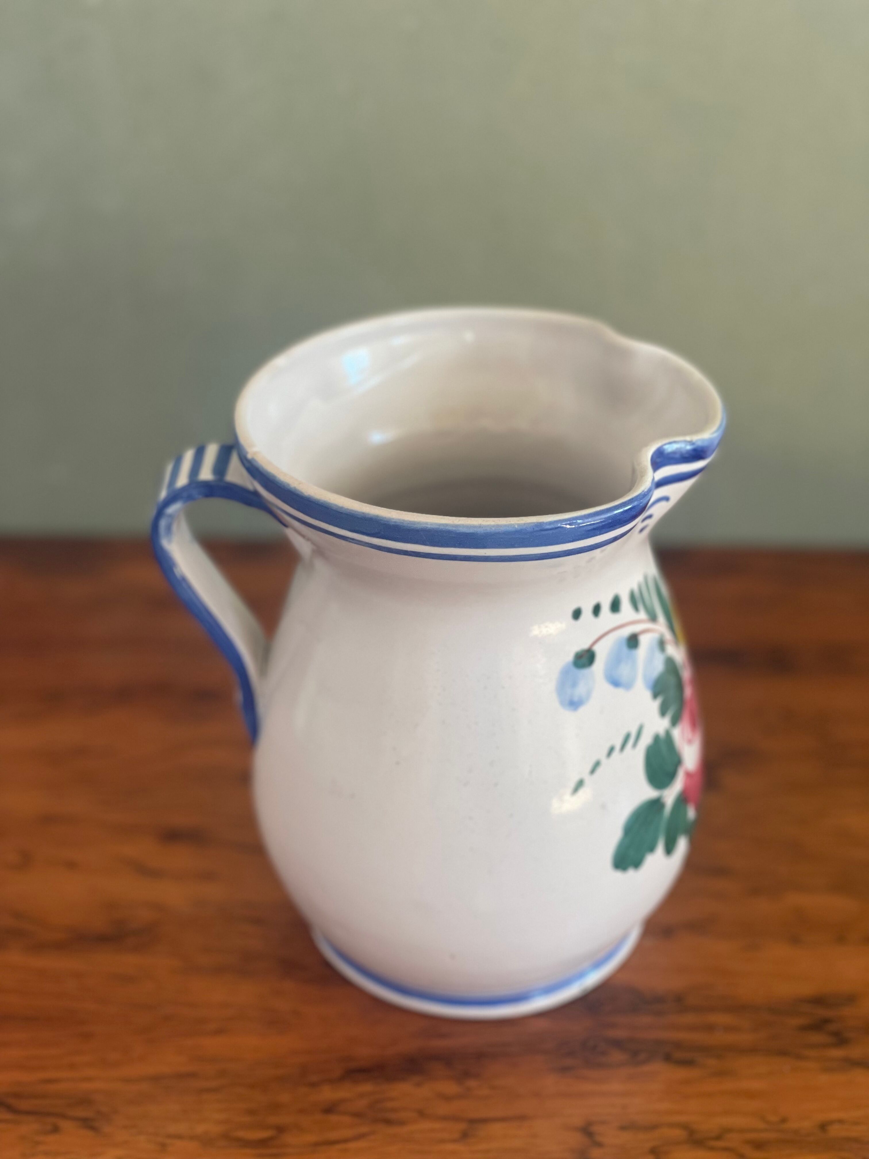 Signed hand made jar with floral motiv Country Side