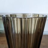 Vase en verre fumé