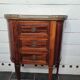 commode galbée en acajou avec dessus marbre