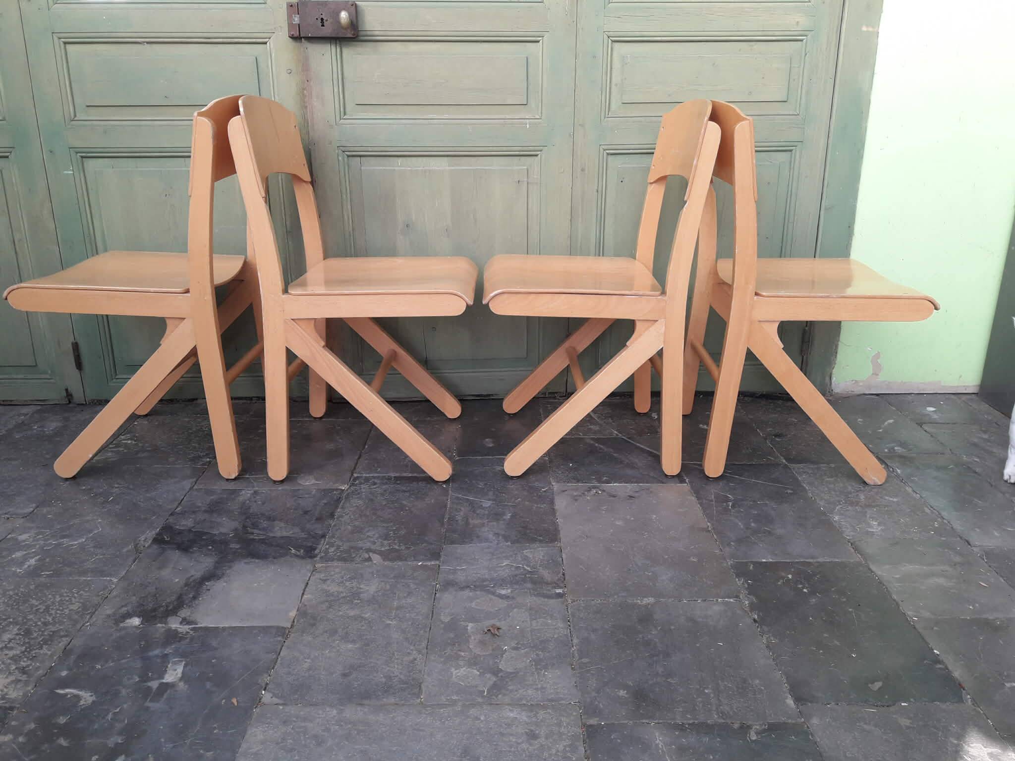 Set of 4 BAUMANN chairs, series K, late 80s to early 90s.