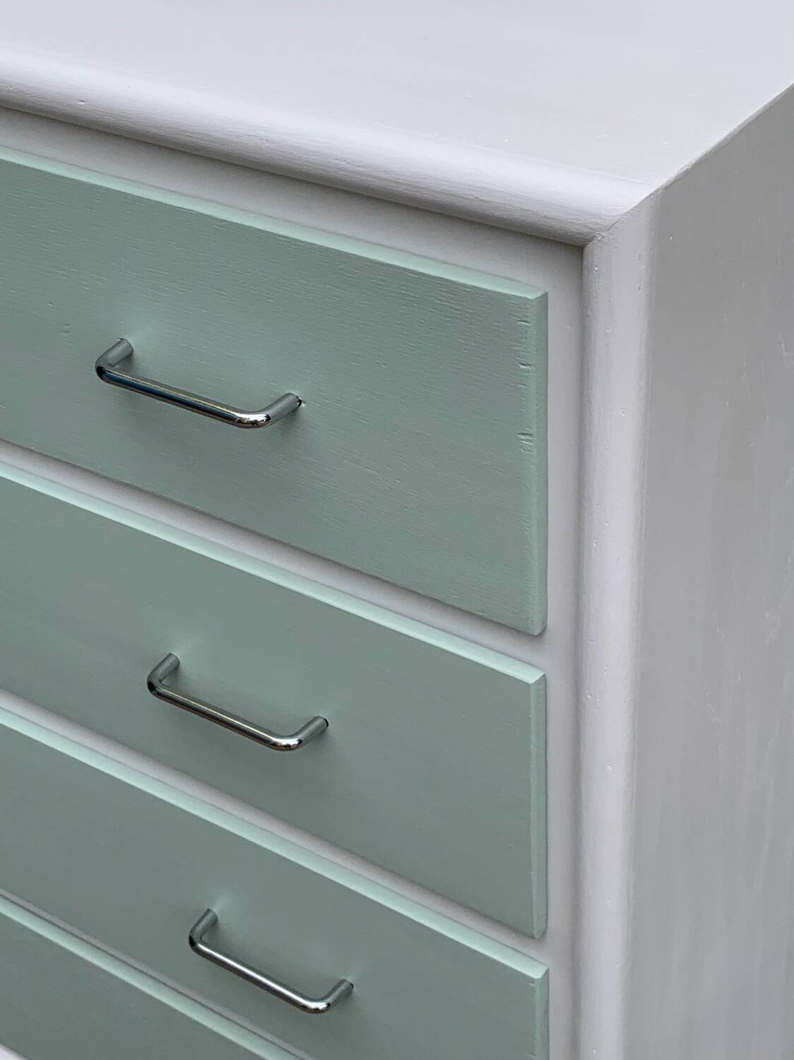 Vintage 1950s compass foot chest of drawers