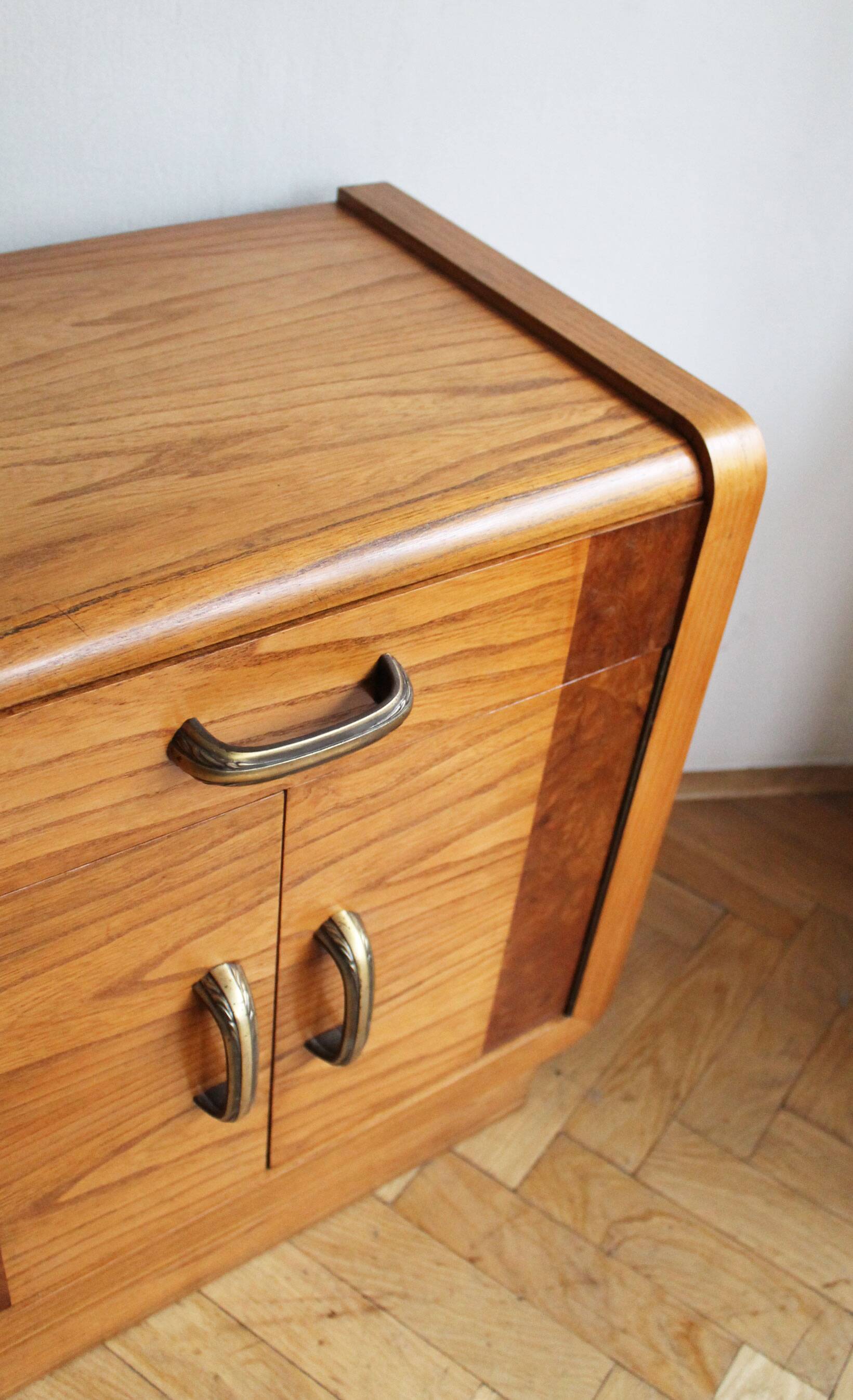 Pair of 1930s Art Deco bedside tables